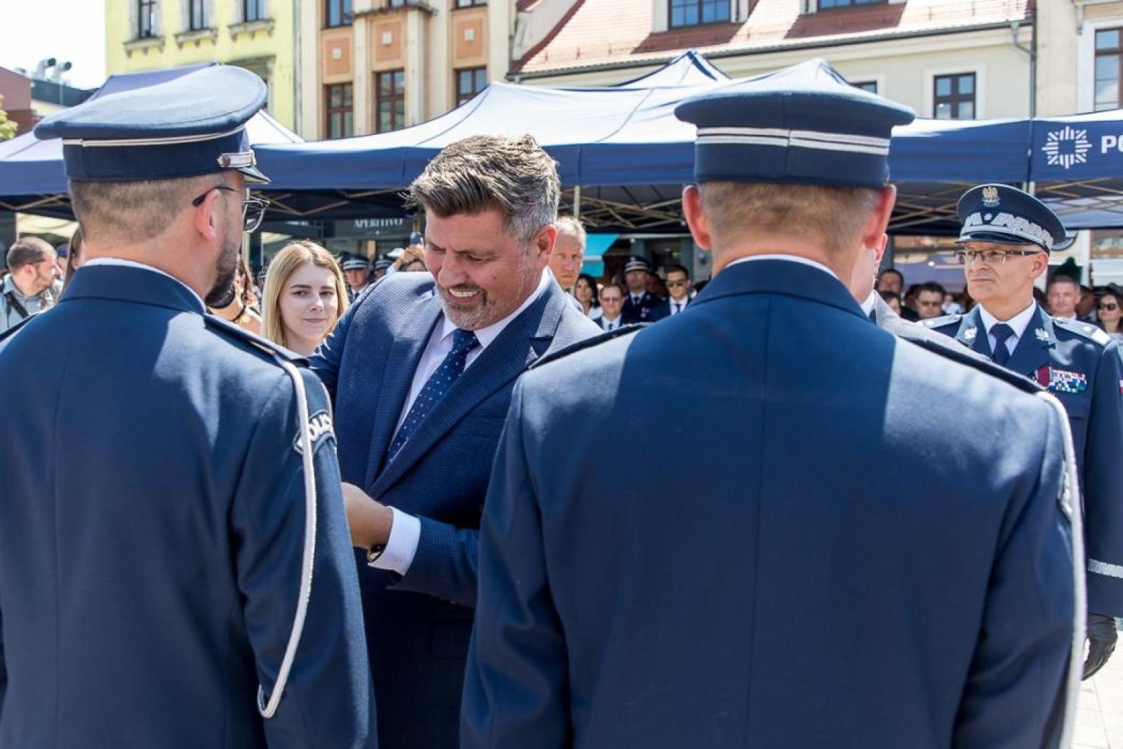Zdjęcie w galerii na portalu naszraciborz.pl: W Rybniku odbyły się tegoroczne wojewódzkie obchody Święta Policji wiadomości z regionu
