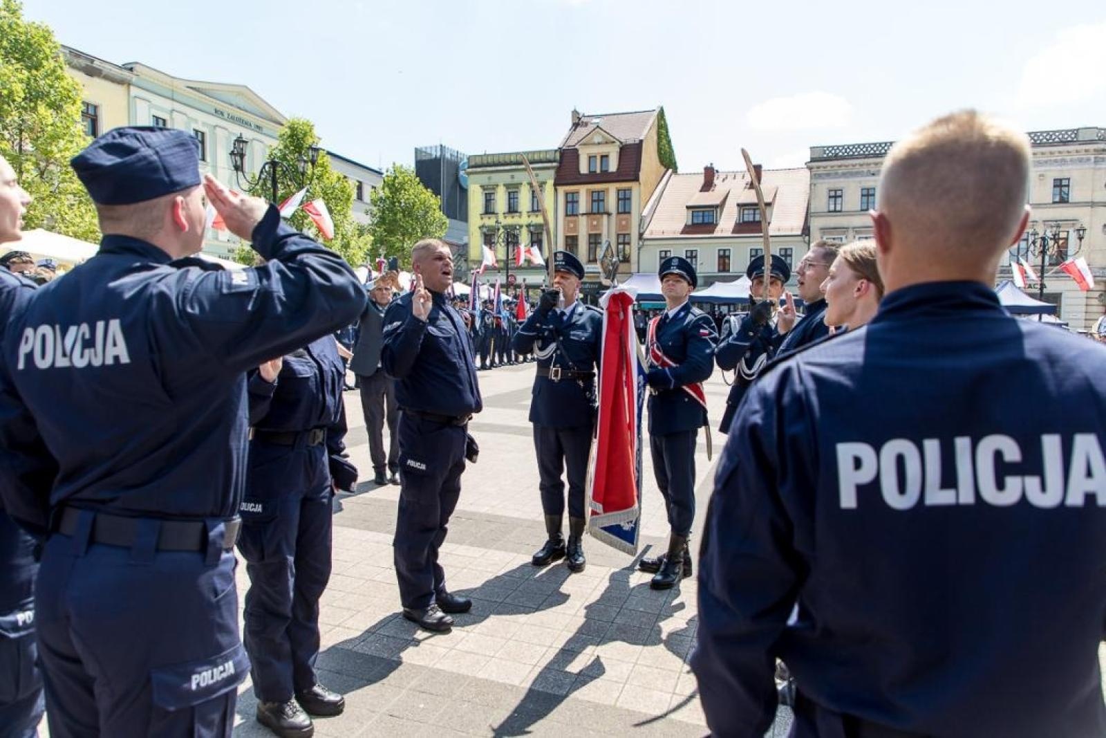 Zdjęcie w galerii na portalu naszraciborz.pl: W Rybniku odbyły się tegoroczne wojewódzkie obchody Święta Policji wiadomości z regionu