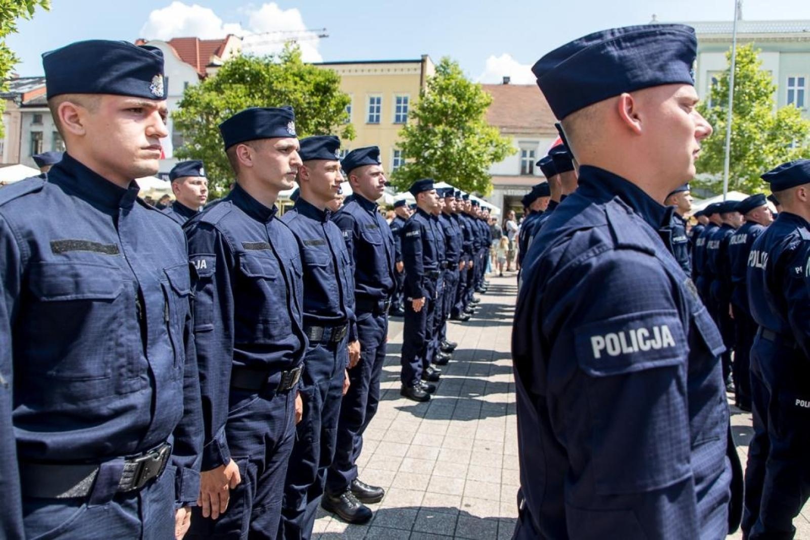 Zdjęcie w galerii na portalu naszraciborz.pl: W Rybniku odbyły się tegoroczne wojewódzkie obchody Święta Policji wiadomości z regionu