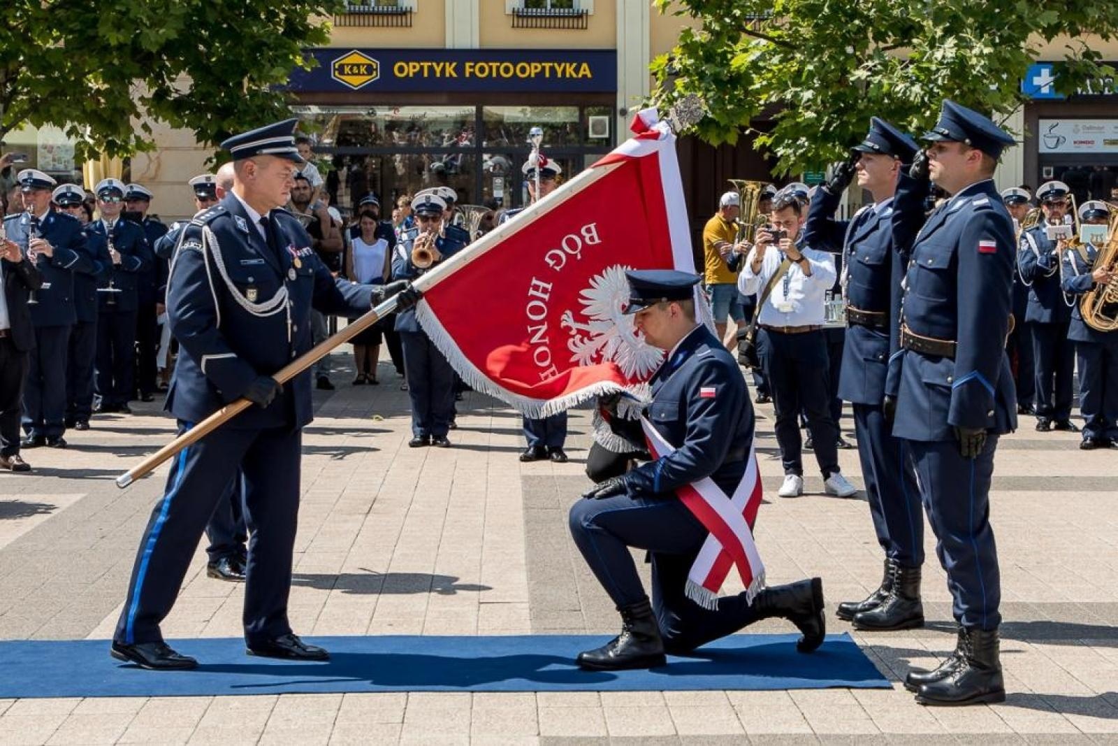 Zdjęcie w galerii na portalu naszraciborz.pl: W Rybniku odbyły się tegoroczne wojewódzkie obchody Święta Policji wiadomości z regionu