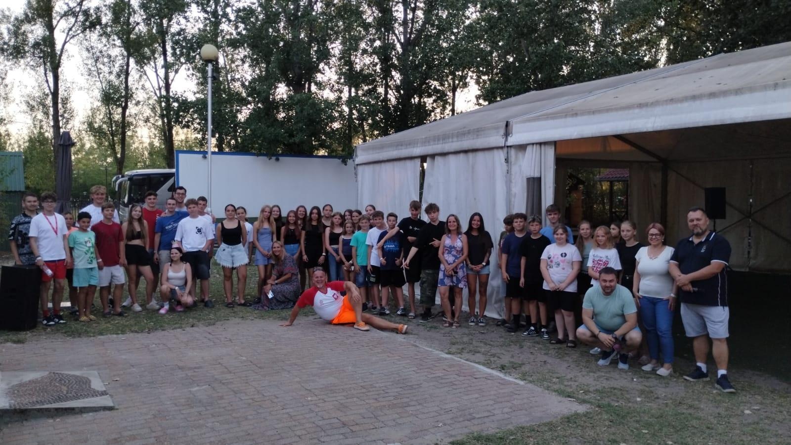 Zdjęcie w galerii na portalu naszraciborz.pl: Raciborska młodzież z wizytą na Węgrzech. Międzynarodowy obóz w Zugló i Soltvadkert wiadomości z regionu