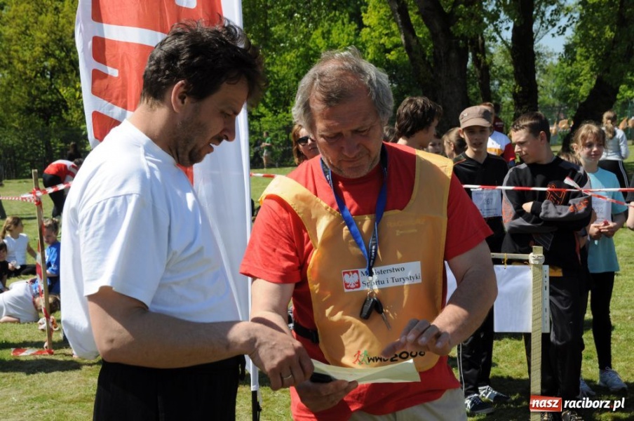 Zdjęcie w galerii na portalu naszraciborz.pl: Cała Polska biega z mapą wiadomości z regionu