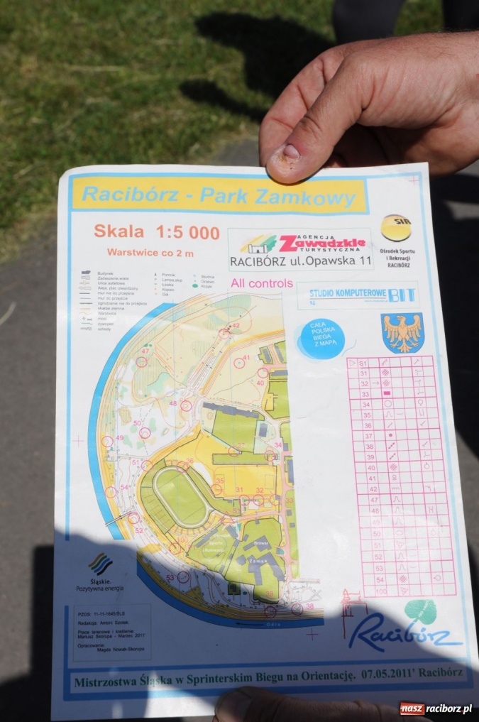 Zdjęcie w galerii na portalu naszraciborz.pl: Cała Polska biega z mapą wiadomości z regionu