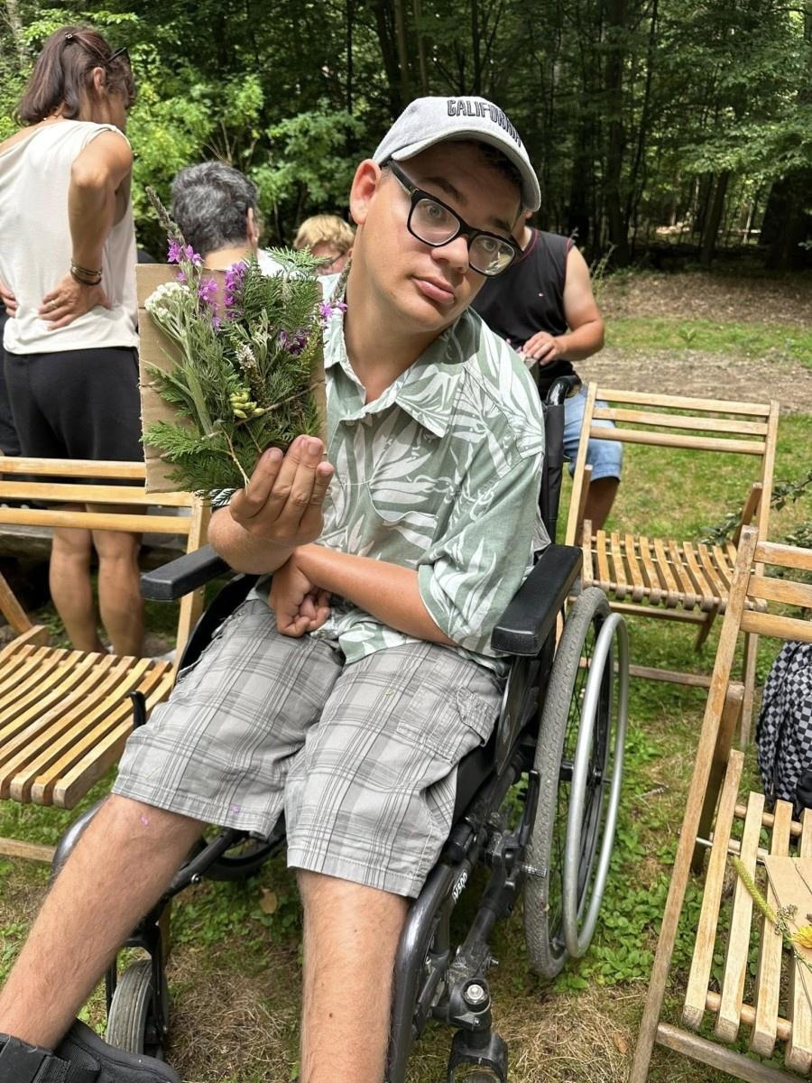 Zdjęcie w galerii na portalu naszraciborz.pl: Podopieczni Warsztatu Terapii Zajęciowej odwiedzili Arboretum Bramy Morawskiej wiadomości z regionu