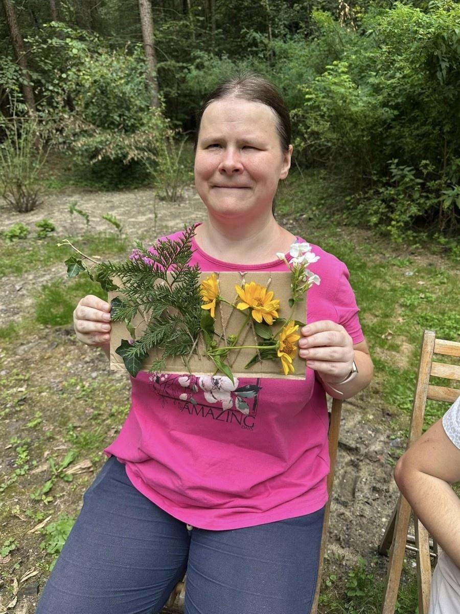 Zdjęcie w galerii na portalu naszraciborz.pl: Podopieczni Warsztatu Terapii Zajęciowej odwiedzili Arboretum Bramy Morawskiej wiadomości z regionu