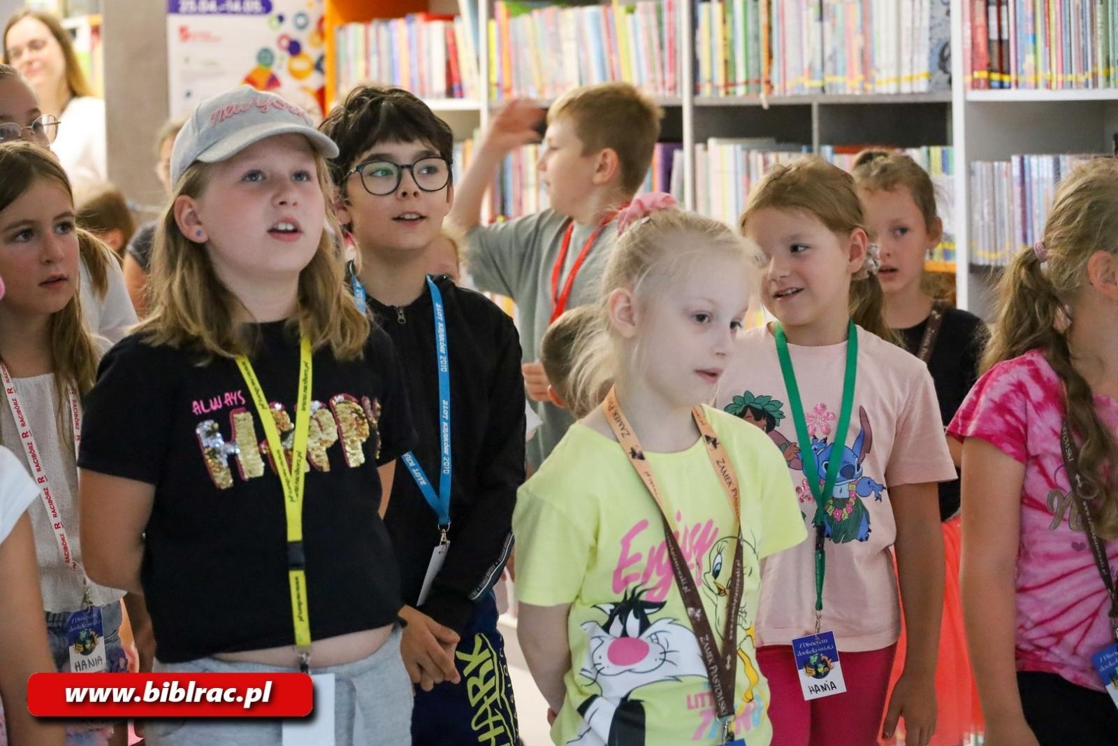 Zdjęcie w galerii na portalu naszraciborz.pl: Z Disneyem i biblioteką dookoła świata - Magiczne Encanto i zamrożone Arendelle wiadomości z regionu