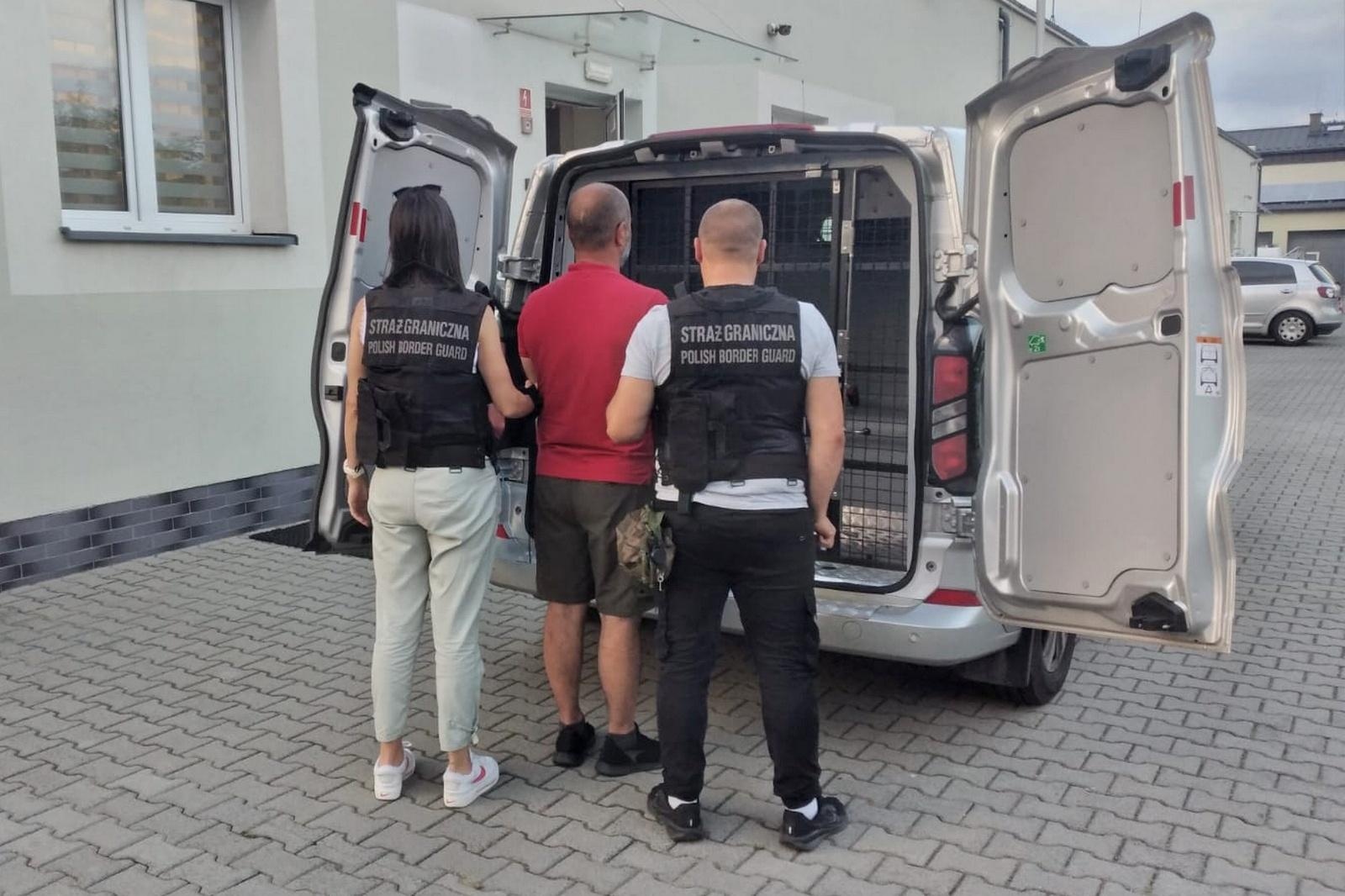 Zdjęcie w galerii na portalu naszraciborz.pl: Wspólne działania Straży Granicznej i Policji ukierunkowane na odnajdywanie cudzoziemców poszukiwanych listami gończymi i nakazami doprowadzenia wiadomości z regionu