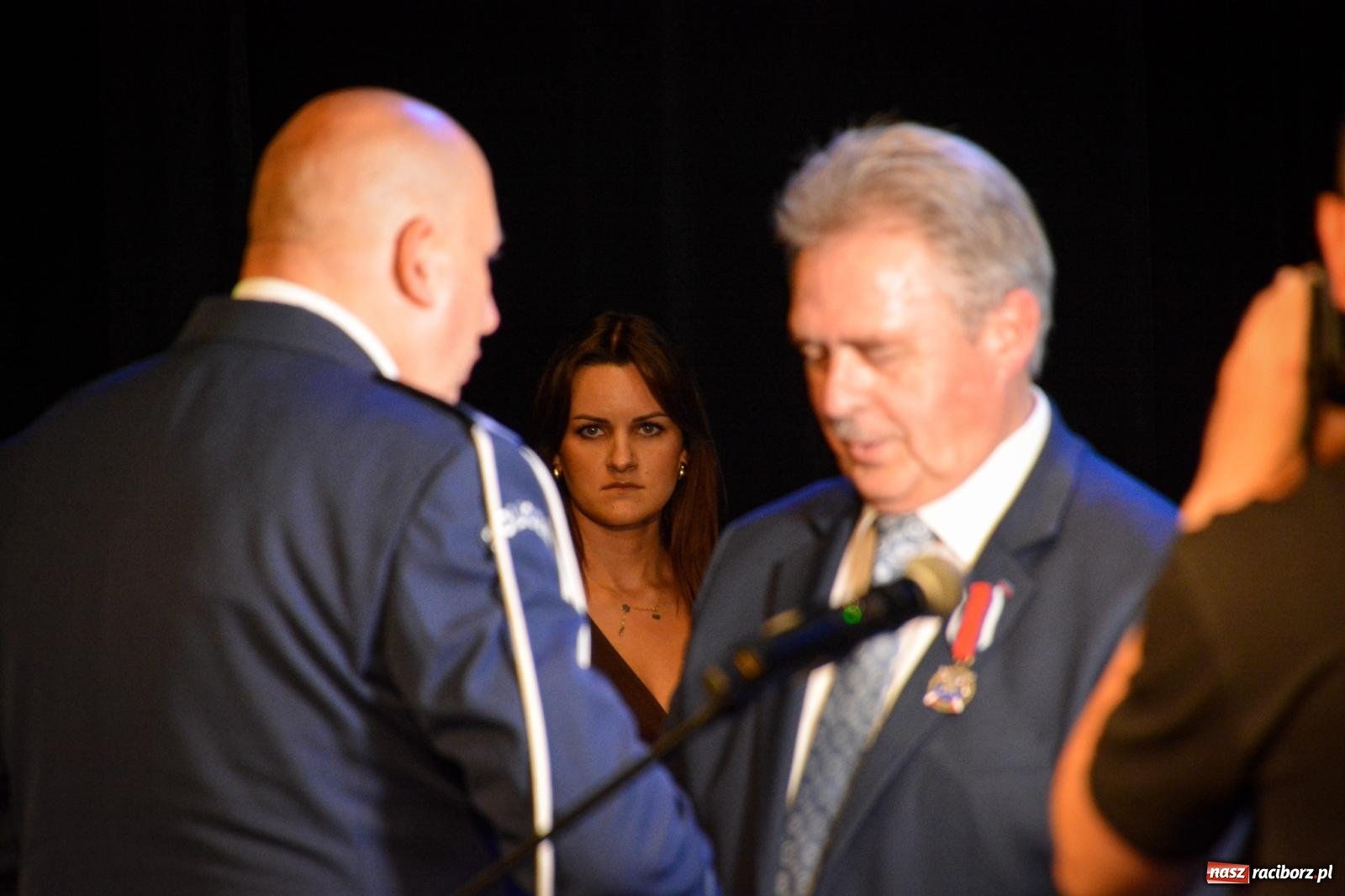 Zdjęcie w galerii na portalu naszraciborz.pl: Raciborskie obchody Święta Policji w 100-lecie służby kobiet – awanse, odznaczenia i podziękowania wiadomości z regionu