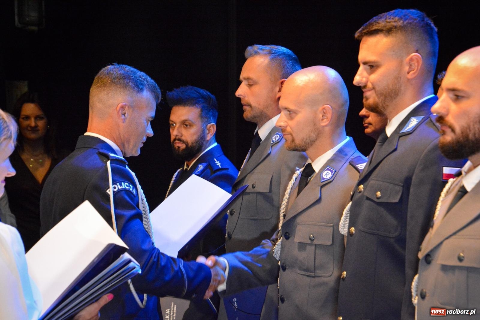 Zdjęcie w galerii na portalu naszraciborz.pl: Raciborskie obchody Święta Policji w 100-lecie służby kobiet – awanse, odznaczenia i podziękowania wiadomości z regionu