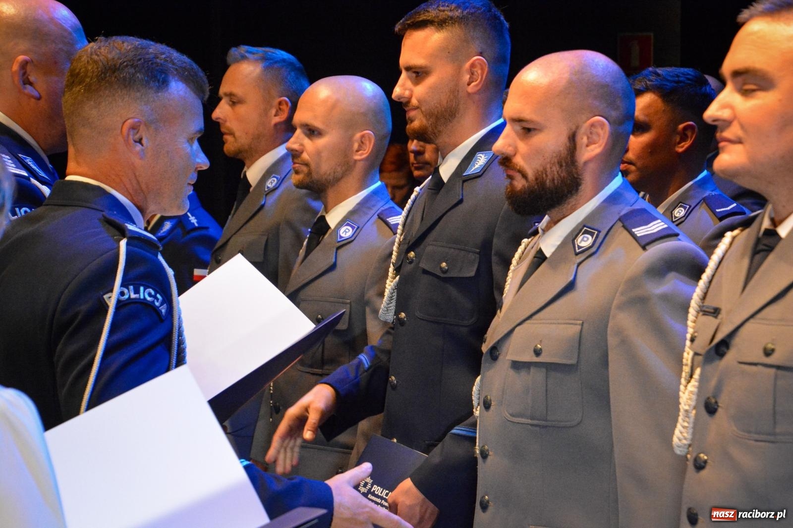 Zdjęcie w galerii na portalu naszraciborz.pl: Raciborskie obchody Święta Policji w 100-lecie służby kobiet – awanse, odznaczenia i podziękowania wiadomości z regionu