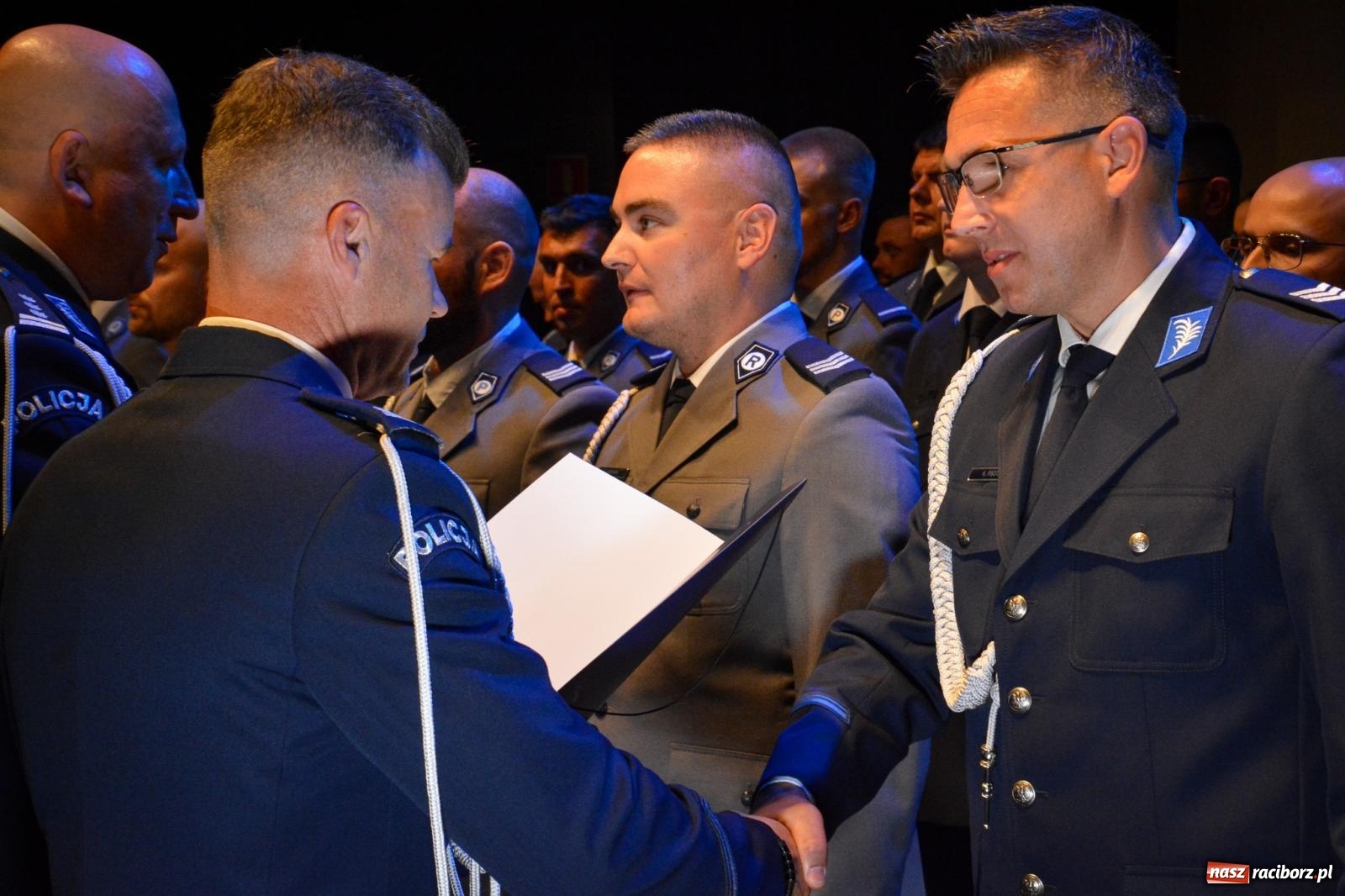 Zdjęcie w galerii na portalu naszraciborz.pl: Raciborskie obchody Święta Policji w 100-lecie służby kobiet – awanse, odznaczenia i podziękowania wiadomości z regionu