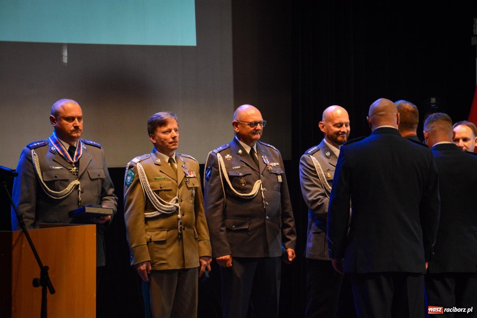 Zdjęcie w galerii na portalu naszraciborz.pl: Raciborskie obchody Święta Policji w 100-lecie służby kobiet – awanse, odznaczenia i podziękowania wiadomości z regionu