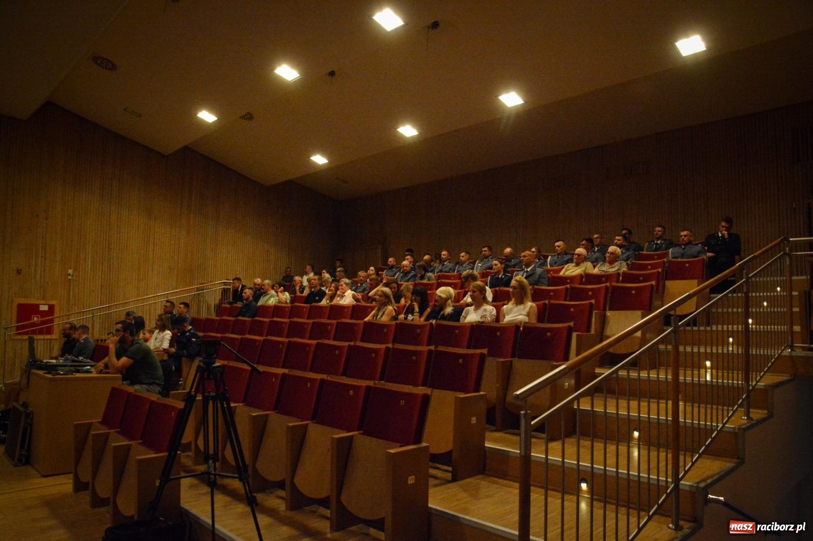Zdjęcie w galerii na portalu naszraciborz.pl: Raciborskie obchody Święta Policji w 100-lecie służby kobiet – awanse, odznaczenia i podziękowania wiadomości z regionu