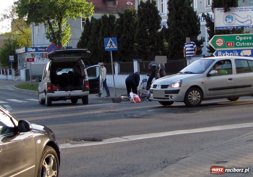 Zdjęcie w galerii na portalu naszraciborz.pl: Kierowca nie zauważył rowerzystki wiadomości z regionu