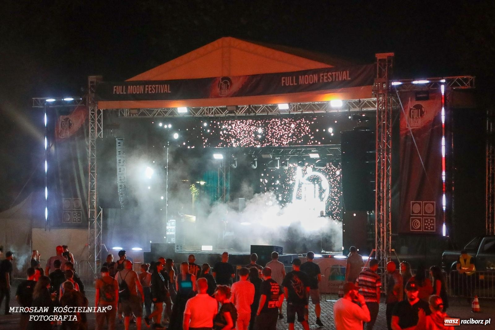 Zdjęcie w galerii na portalu naszraciborz.pl: Full Moon Festival rozświetlił Zamek Piastowski – relacja dzień drugi [FOTO i WIDEO] wiadomości z regionu