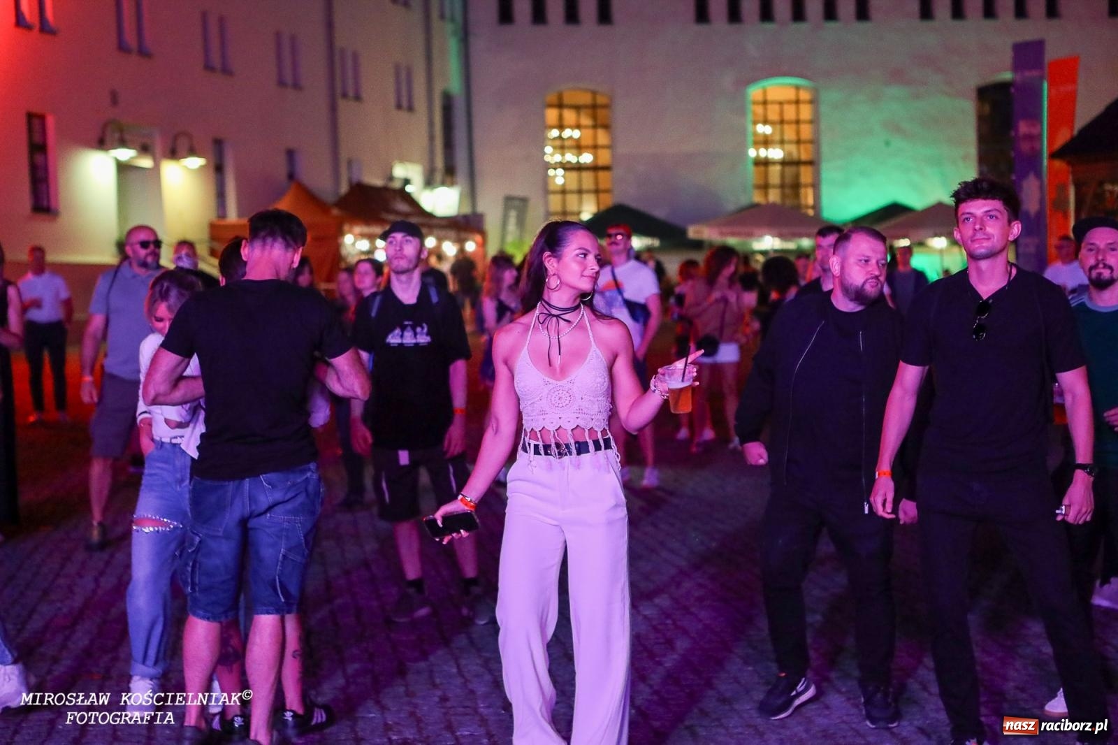 Zdjęcie w galerii na portalu naszraciborz.pl: Full Moon Festival rozświetlił Zamek Piastowski – relacja dzień drugi [FOTO i WIDEO] wiadomości z regionu