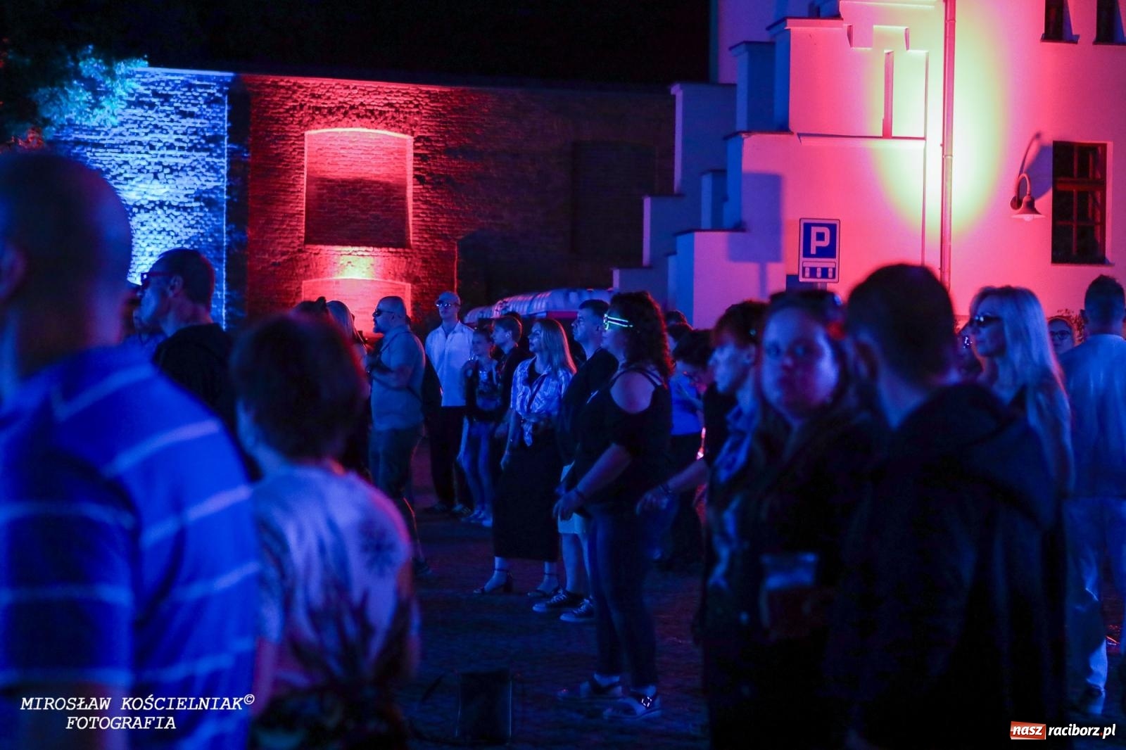 Zdjęcie w galerii na portalu naszraciborz.pl: Full Moon Festival rozświetlił Zamek Piastowski – relacja dzień drugi [FOTO i WIDEO] wiadomości z regionu