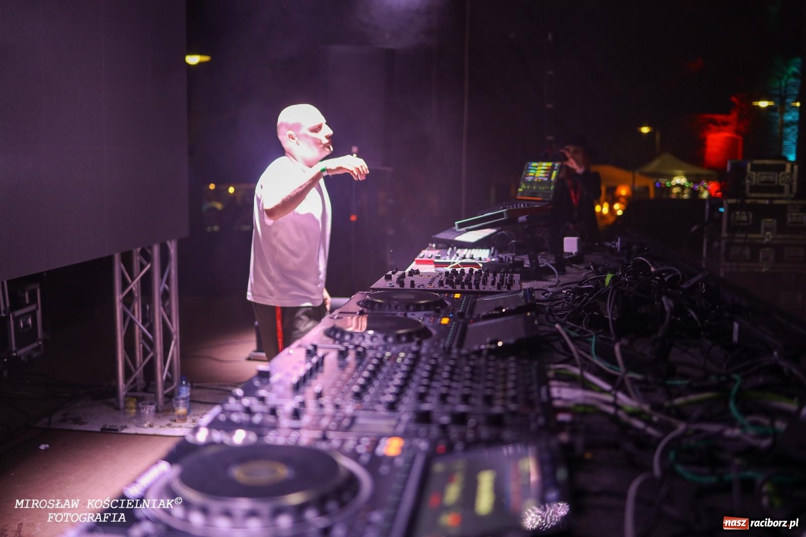 Zdjęcie w galerii na portalu naszraciborz.pl: Full Moon Festival rozświetlił Zamek Piastowski – relacja dzień drugi [FOTO i WIDEO] wiadomości z regionu