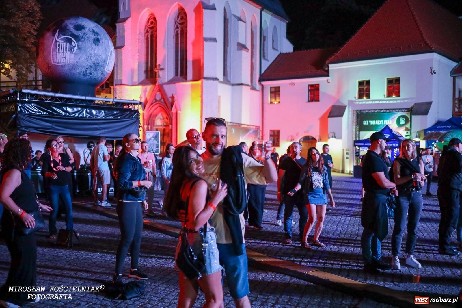 Zdjęcie w galerii na portalu naszraciborz.pl: Full Moon Festival rozświetlił Zamek Piastowski – relacja dzień drugi [FOTO i WIDEO] wiadomości z regionu