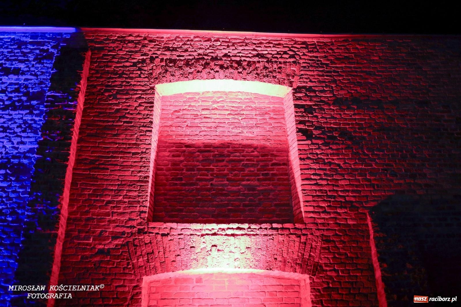 Zdjęcie w galerii na portalu naszraciborz.pl: Full Moon Festival rozświetlił Zamek Piastowski – relacja dzień drugi [FOTO i WIDEO] wiadomości z regionu