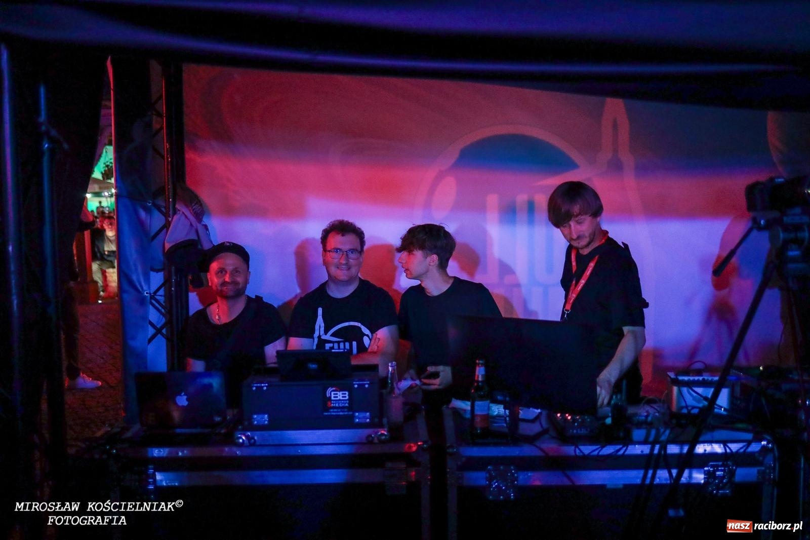 Zdjęcie w galerii na portalu naszraciborz.pl: Full Moon Festival rozświetlił Zamek Piastowski – relacja dzień drugi [FOTO i WIDEO] wiadomości z regionu