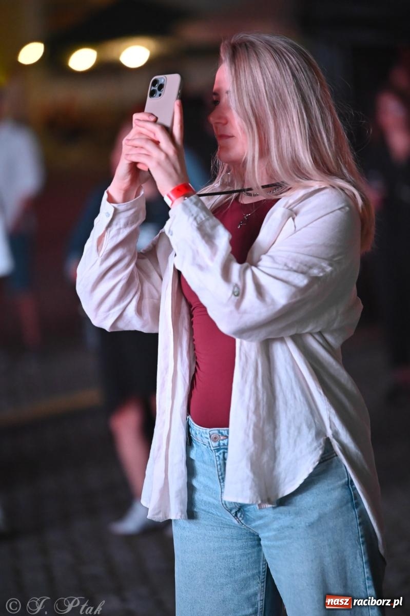 Zdjęcie w galerii na portalu naszraciborz.pl: Full Moon Festival rozświetlił Zamek Piastowski – relacja dzień drugi [FOTO i WIDEO] wiadomości z regionu