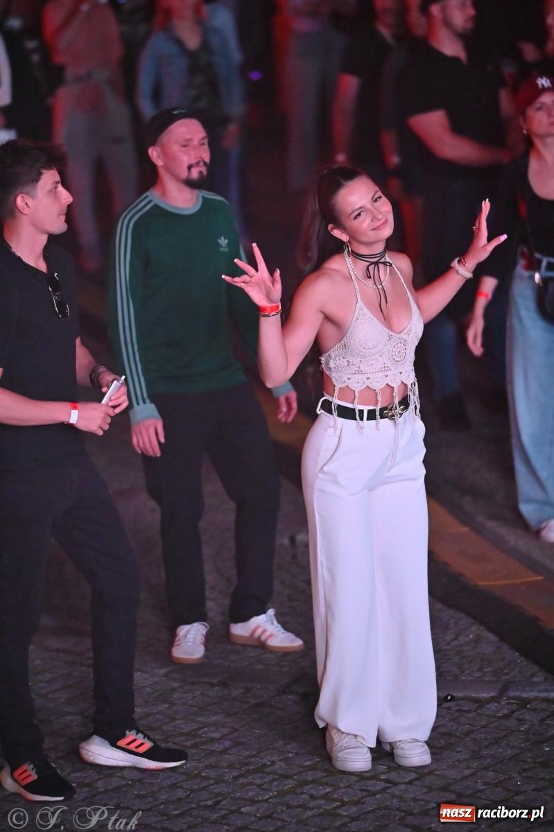 Zdjęcie w galerii na portalu naszraciborz.pl: Full Moon Festival rozświetlił Zamek Piastowski – relacja dzień drugi [FOTO i WIDEO] wiadomości z regionu