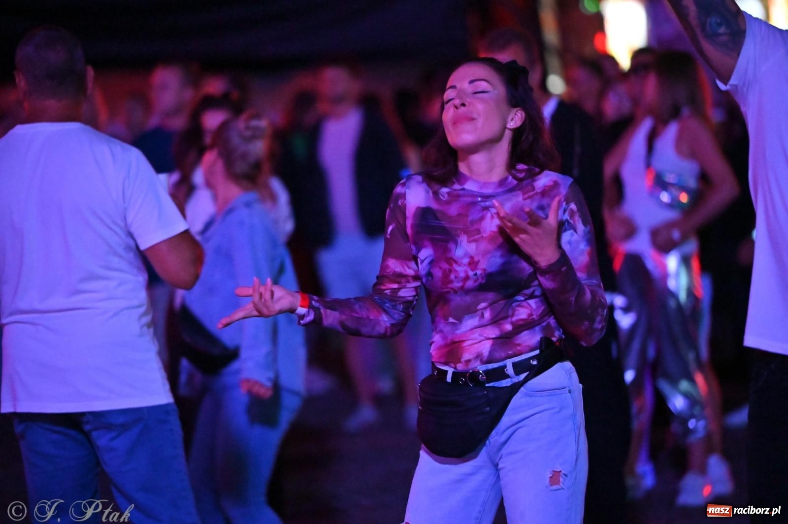 Zdjęcie w galerii na portalu naszraciborz.pl: Full Moon Festival rozświetlił Zamek Piastowski – relacja dzień drugi [FOTO i WIDEO] wiadomości z regionu