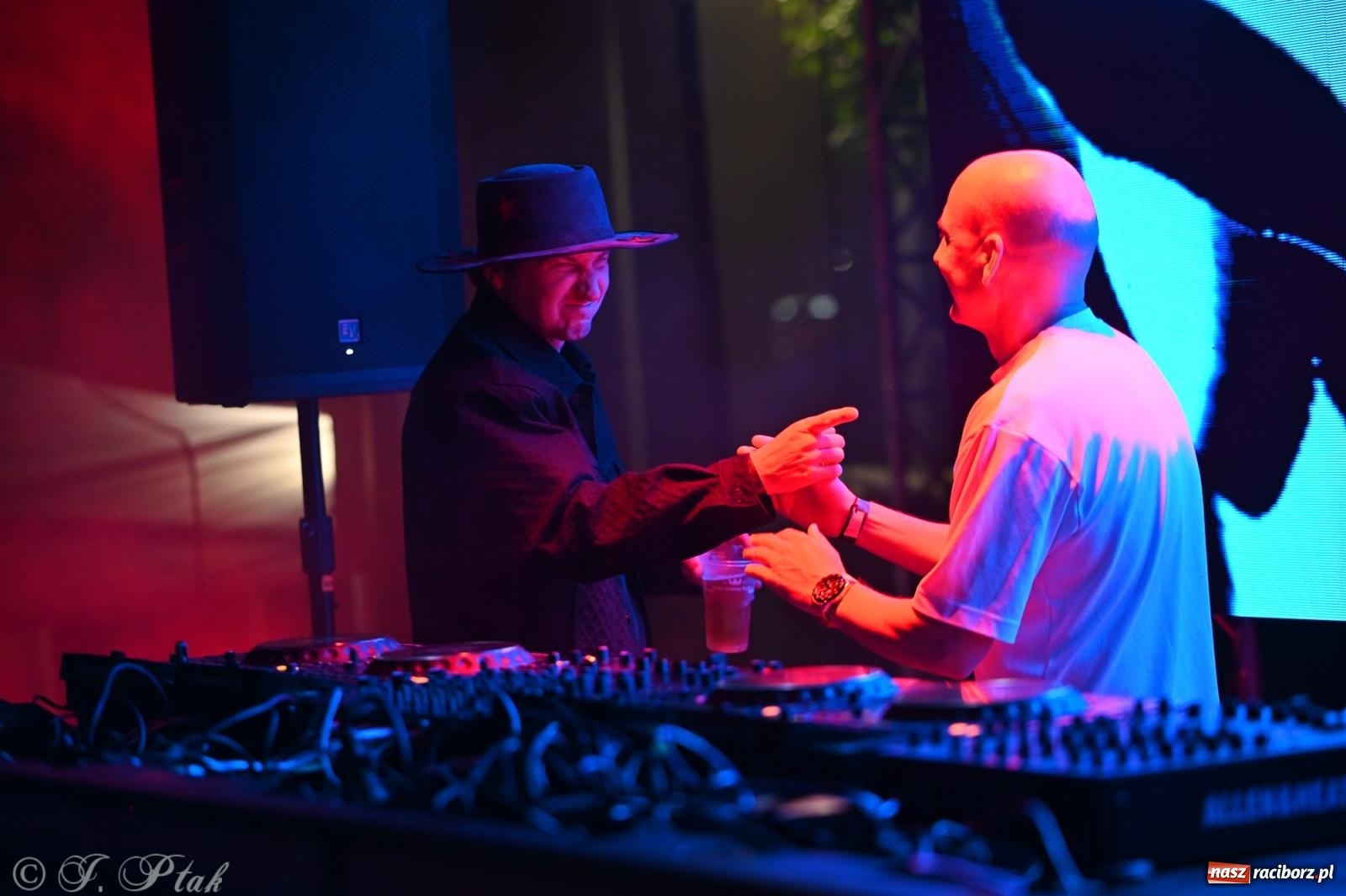 Zdjęcie w galerii na portalu naszraciborz.pl: Full Moon Festival rozświetlił Zamek Piastowski – relacja dzień drugi [FOTO i WIDEO] wiadomości z regionu