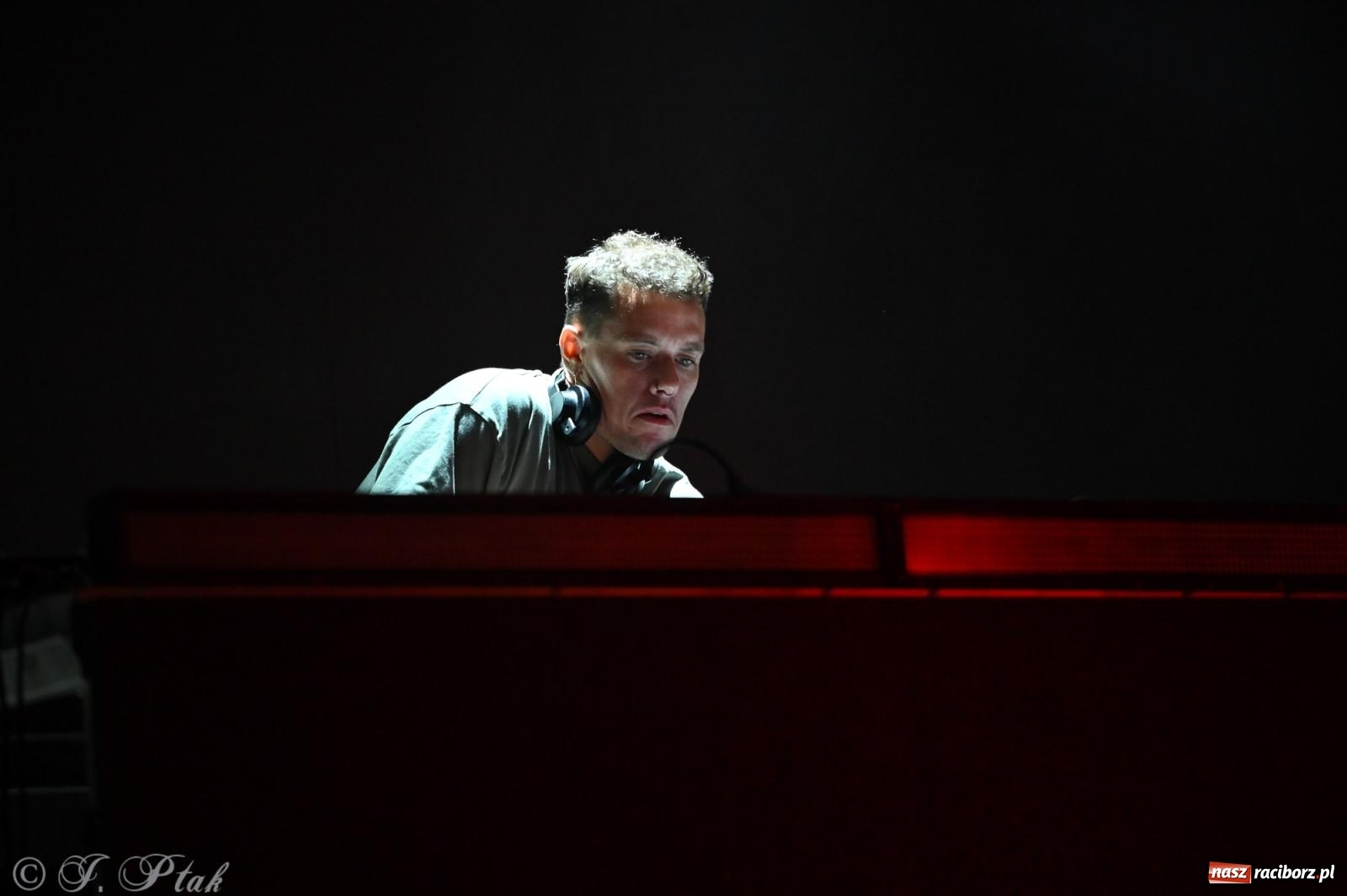 Zdjęcie w galerii na portalu naszraciborz.pl: Full Moon Festival rozświetlił Zamek Piastowski – relacja dzień drugi [FOTO i WIDEO] wiadomości z regionu