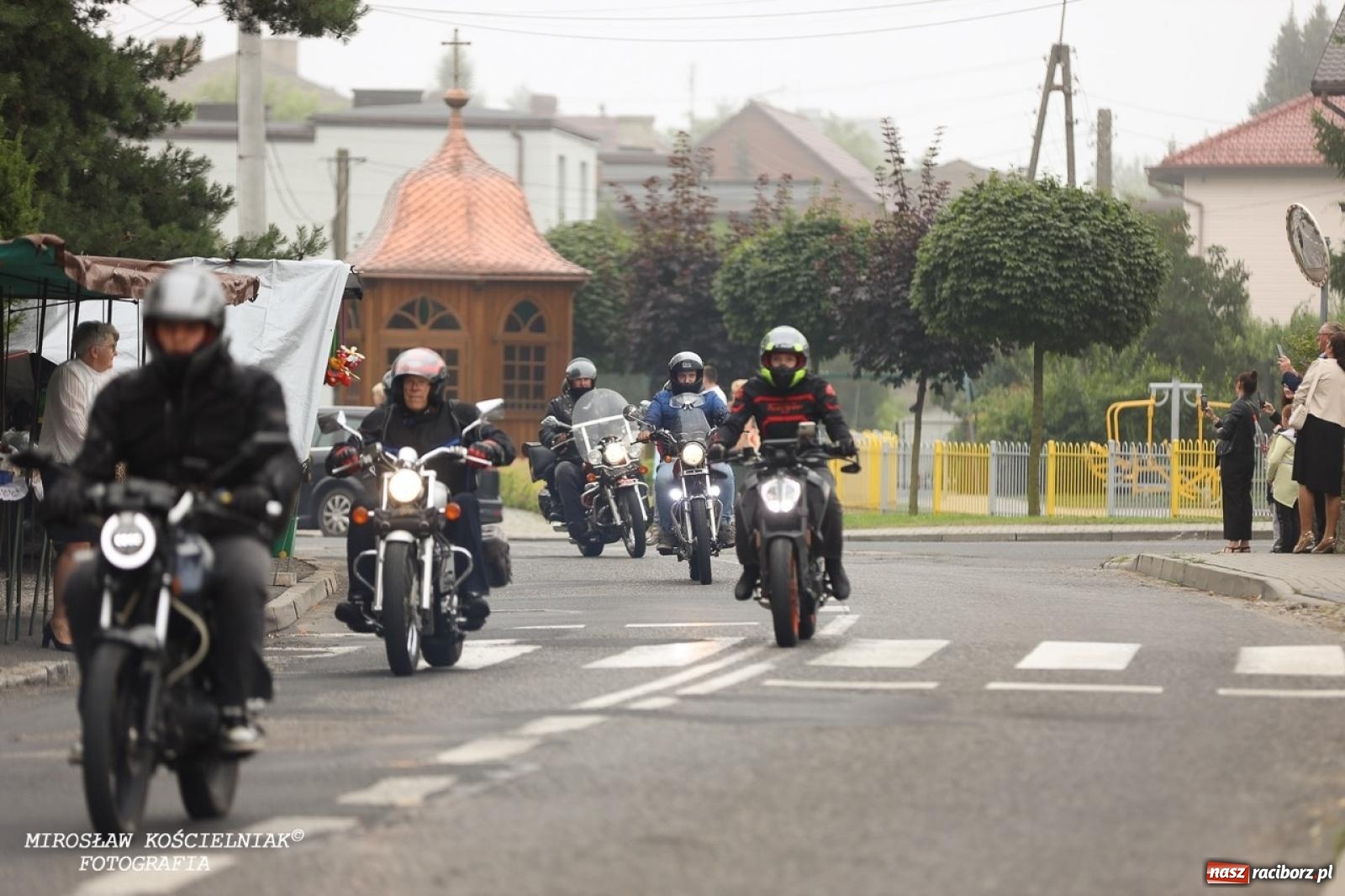 Zdjęcie w galerii na portalu naszraciborz.pl: Motozlot ku czci św. Krzysztofa w Pogrzebieniu – tradycja, pasja i błogosławieństwo na drogę [FOTO i WIDEO] wiadomości z regionu