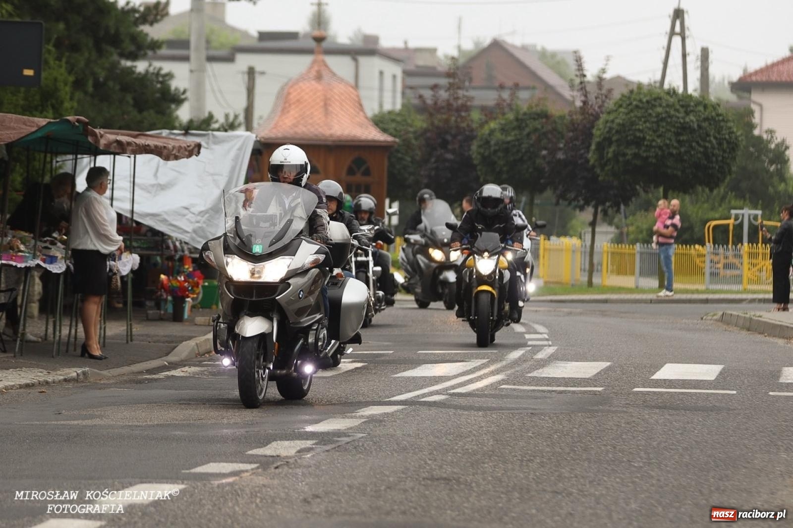 Zdjęcie w galerii na portalu naszraciborz.pl: Motozlot ku czci św. Krzysztofa w Pogrzebieniu – tradycja, pasja i błogosławieństwo na drogę [FOTO i WIDEO] wiadomości z regionu