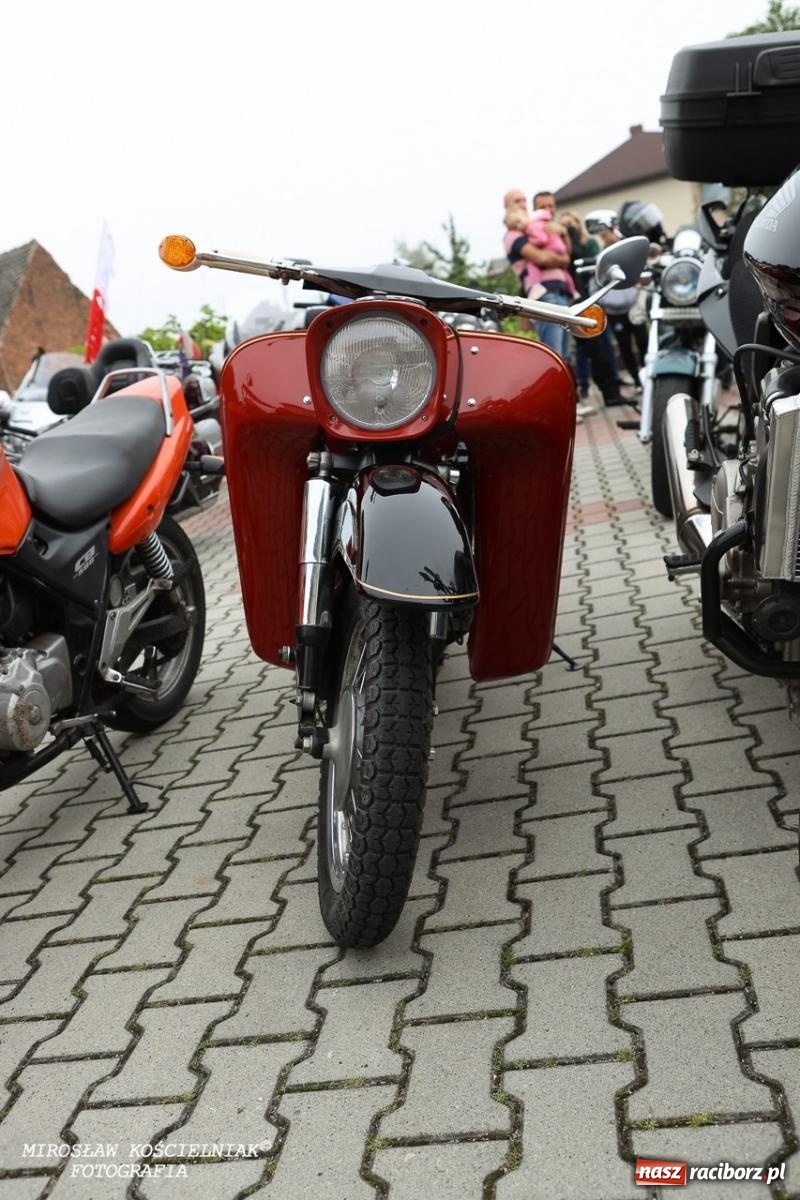 Zdjęcie w galerii na portalu naszraciborz.pl: Motozlot ku czci św. Krzysztofa w Pogrzebieniu – tradycja, pasja i błogosławieństwo na drogę [FOTO i WIDEO] wiadomości z regionu