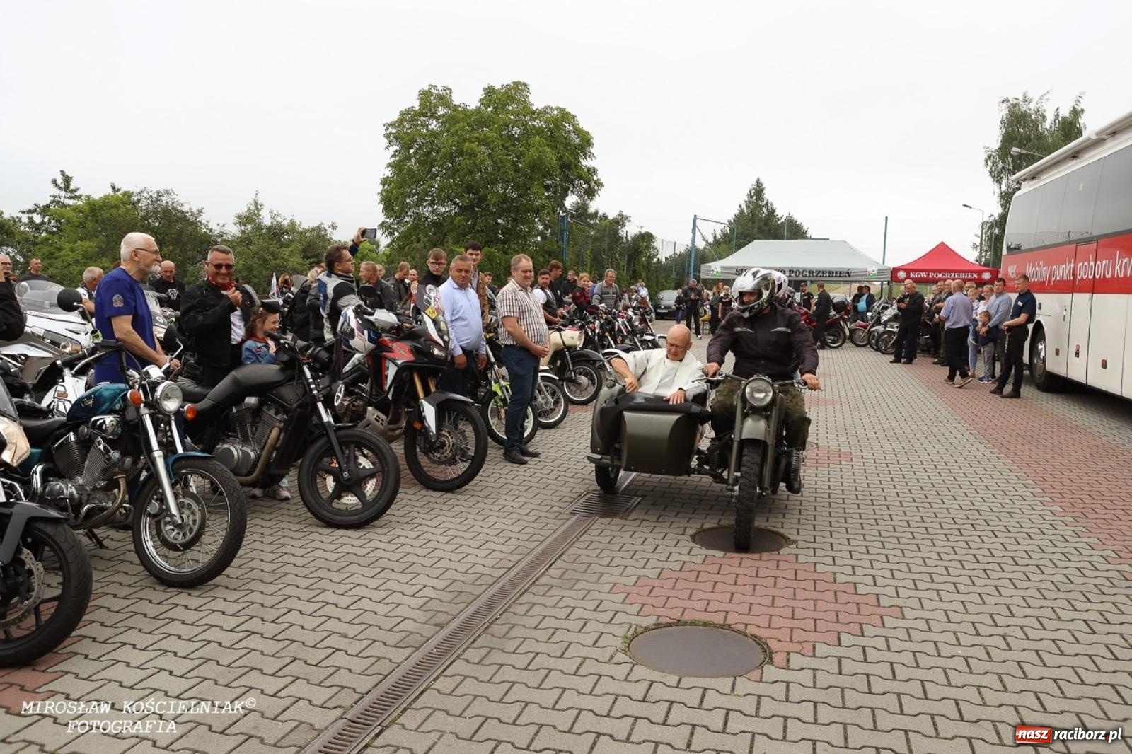 Zdjęcie w galerii na portalu naszraciborz.pl: Motozlot ku czci św. Krzysztofa w Pogrzebieniu – tradycja, pasja i błogosławieństwo na drogę [FOTO i WIDEO] wiadomości z regionu