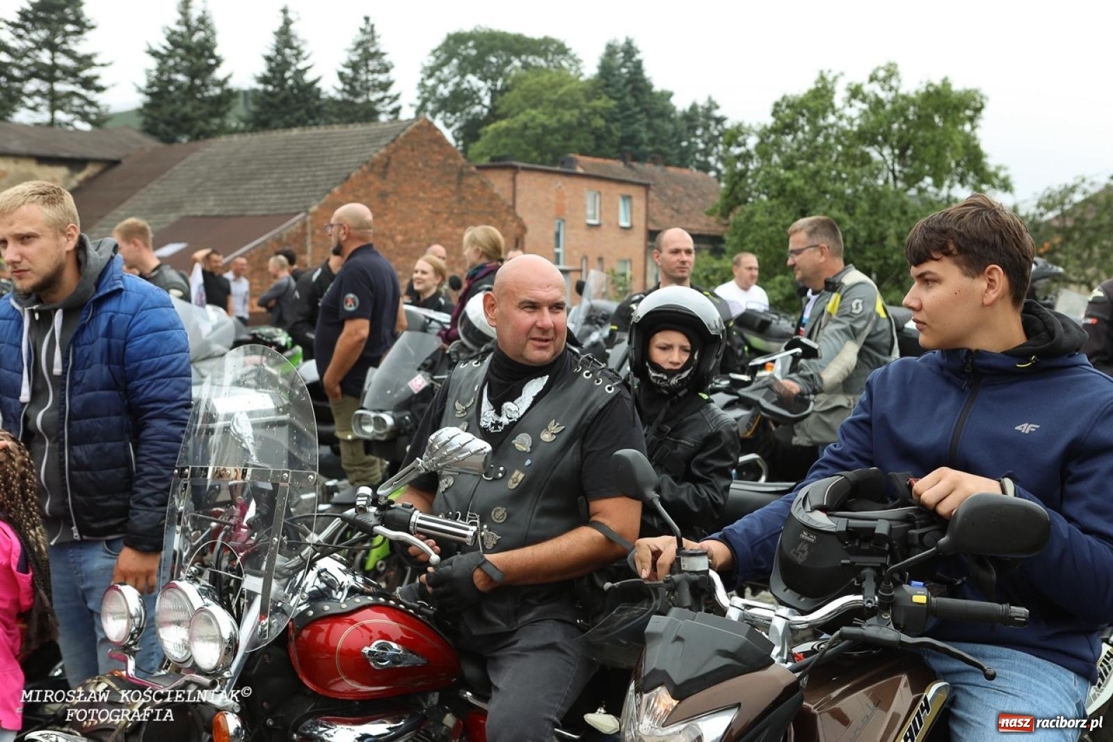 Zdjęcie w galerii na portalu naszraciborz.pl: Motozlot ku czci św. Krzysztofa w Pogrzebieniu – tradycja, pasja i błogosławieństwo na drogę [FOTO i WIDEO] wiadomości z regionu