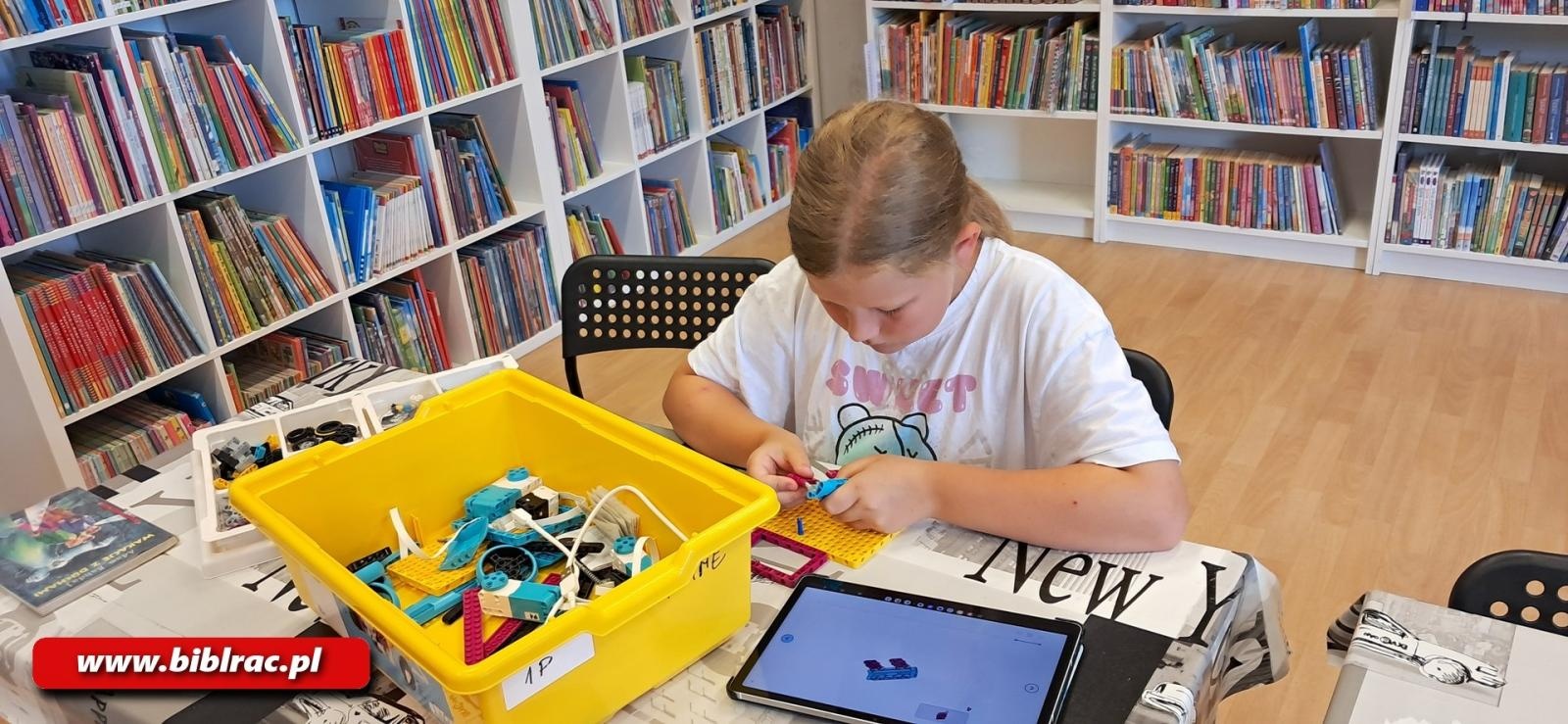 Zdjęcie w galerii na portalu naszraciborz.pl: Z Disneyem dookoła świata – wakacyjne przygody w bibliotecznych filiach wiadomości z regionu