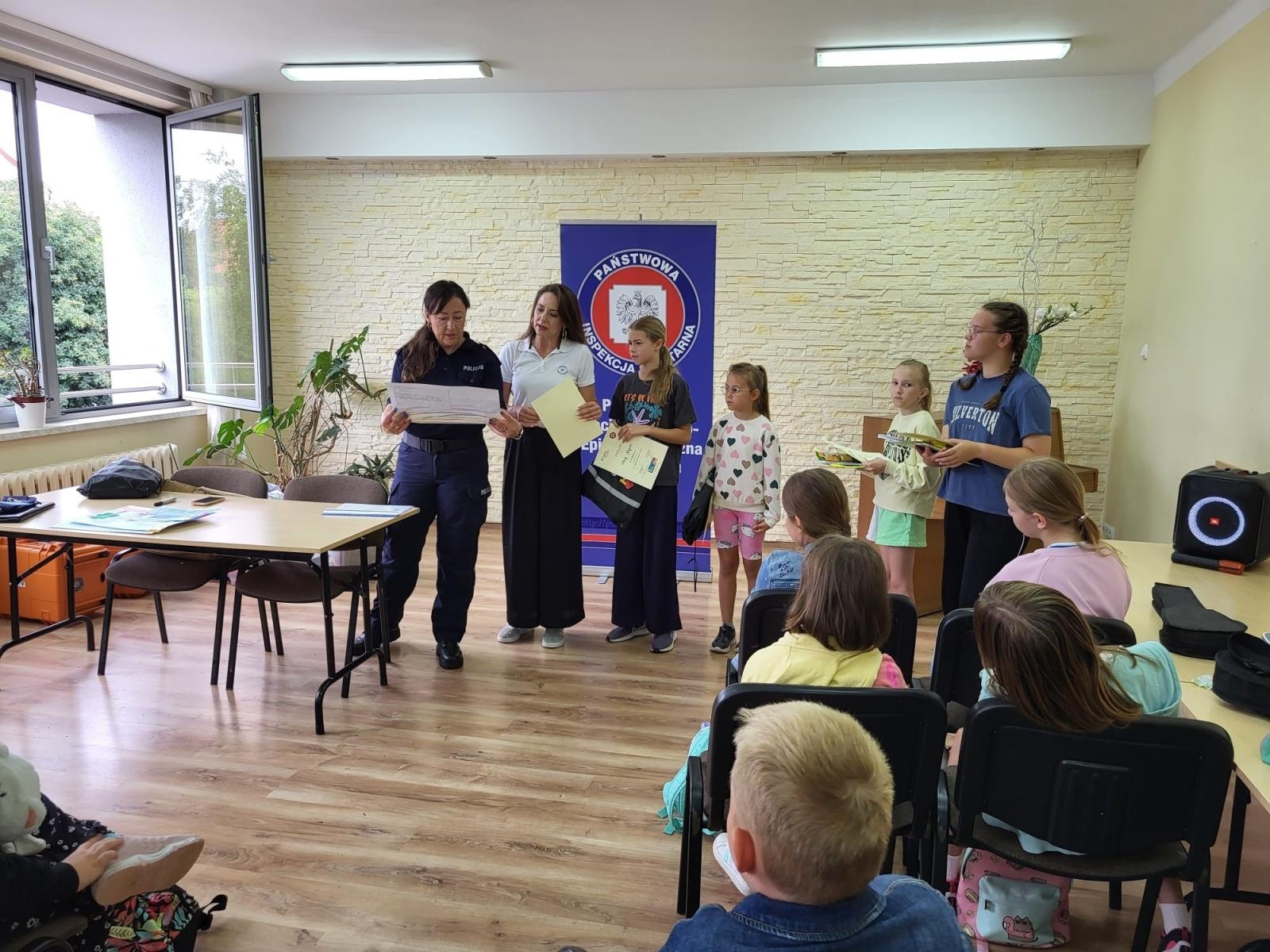 Zdjęcie w galerii na portalu naszraciborz.pl: Bezpieczne wakacje oczami dzieci – PSSE rozstrzygnęła konkurs wiadomości z regionu