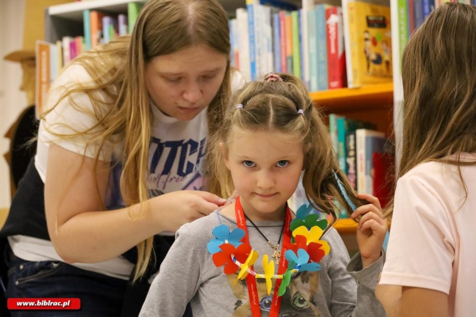 Zdjęcie w galerii na portalu naszraciborz.pl: Z Disneyem dookoła świata. Aloha z biblioteki! wiadomości z regionu