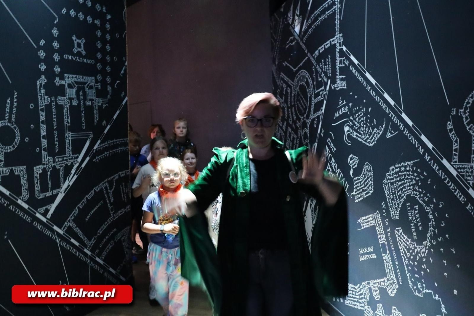 Zdjęcie w galerii na portalu naszraciborz.pl: Magiczna podróż do świata Harry’ego Pottera – relacja z wyjazdu w ramach Lata z Biblioteką wiadomości z regionu