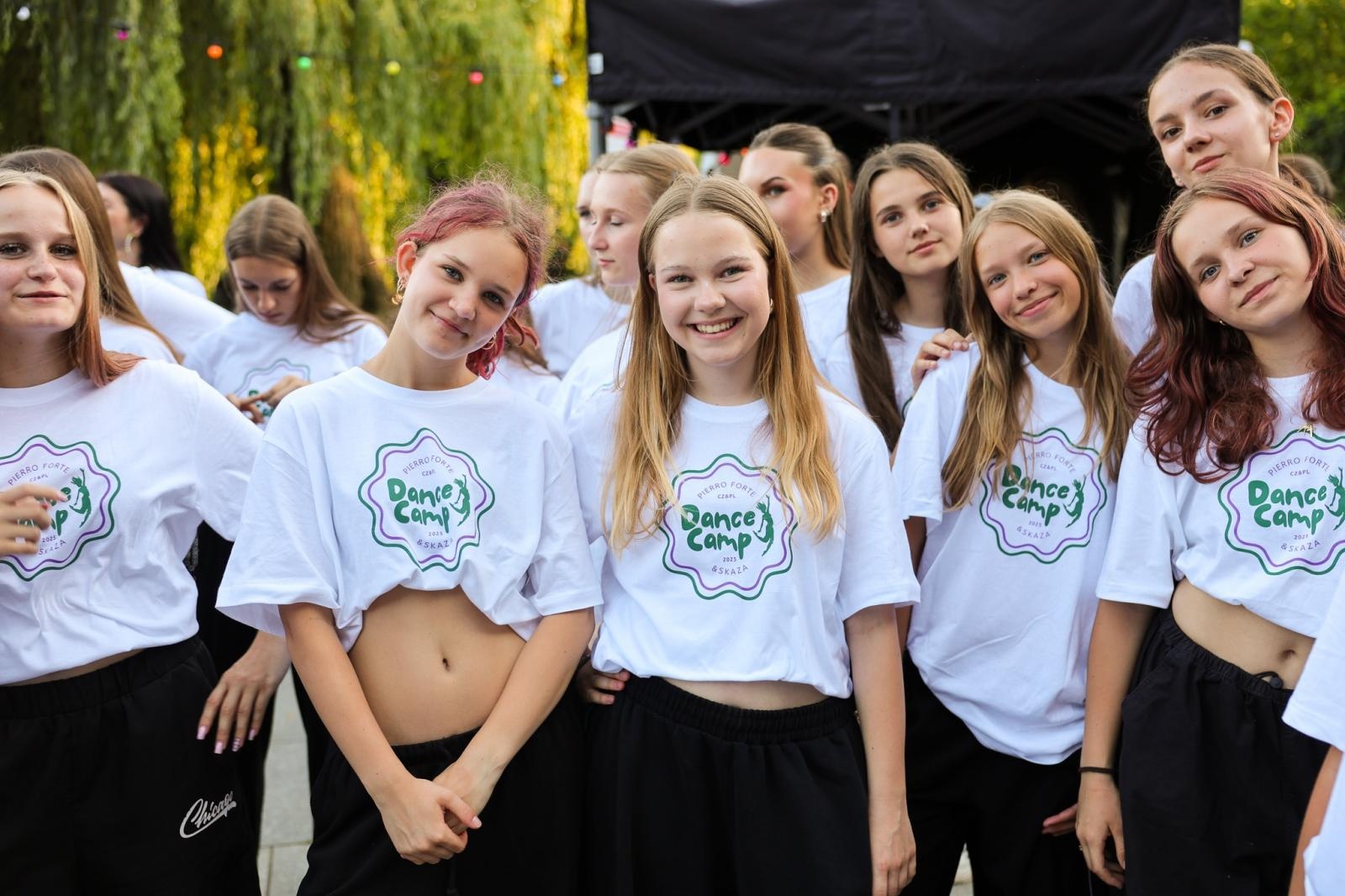 Zdjęcie w galerii na portalu naszraciborz.pl: Potańcówka w Parku Roth na BIS! Raciborskie Centrum Kultury podsumowało polsko-czeski projekt INTERREG wiadomości z regionu