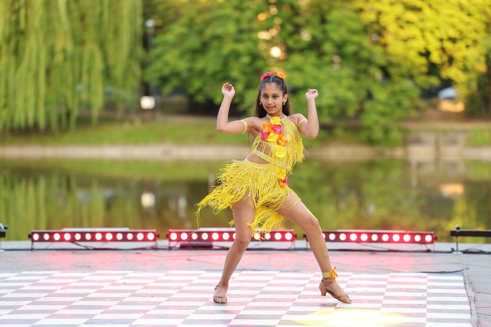 Zdjęcie w galerii na portalu naszraciborz.pl: Potańcówka w Parku Roth na BIS! Raciborskie Centrum Kultury podsumowało polsko-czeski projekt INTERREG wiadomości z regionu