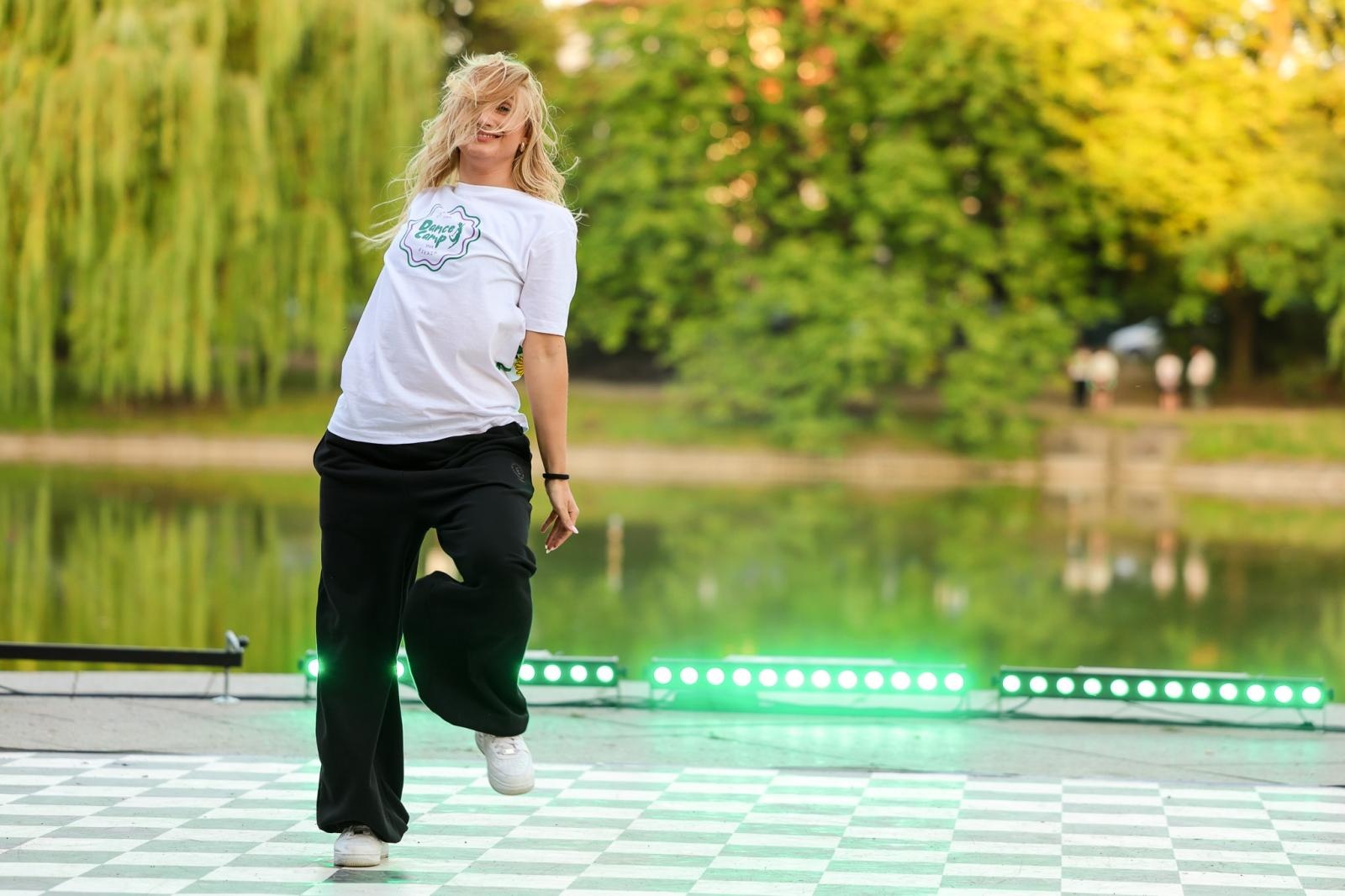 Zdjęcie w galerii na portalu naszraciborz.pl: Potańcówka w Parku Roth na BIS! Raciborskie Centrum Kultury podsumowało polsko-czeski projekt INTERREG wiadomości z regionu