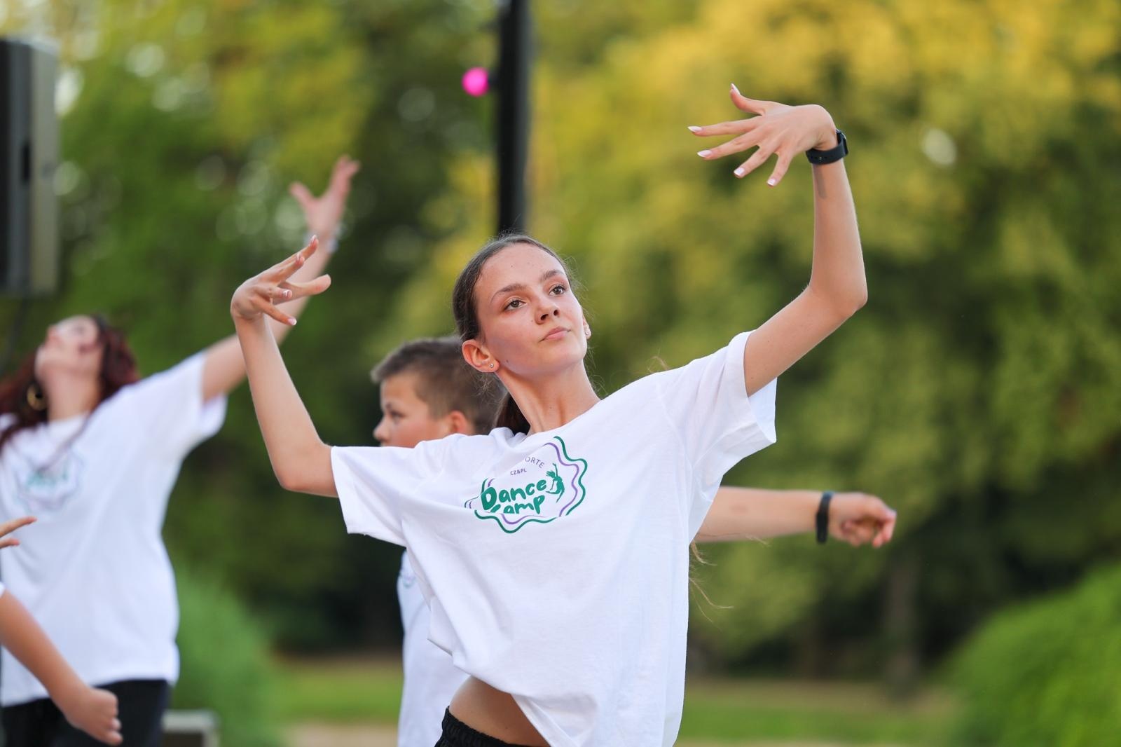 Zdjęcie w galerii na portalu naszraciborz.pl: Potańcówka w Parku Roth na BIS! Raciborskie Centrum Kultury podsumowało polsko-czeski projekt INTERREG wiadomości z regionu