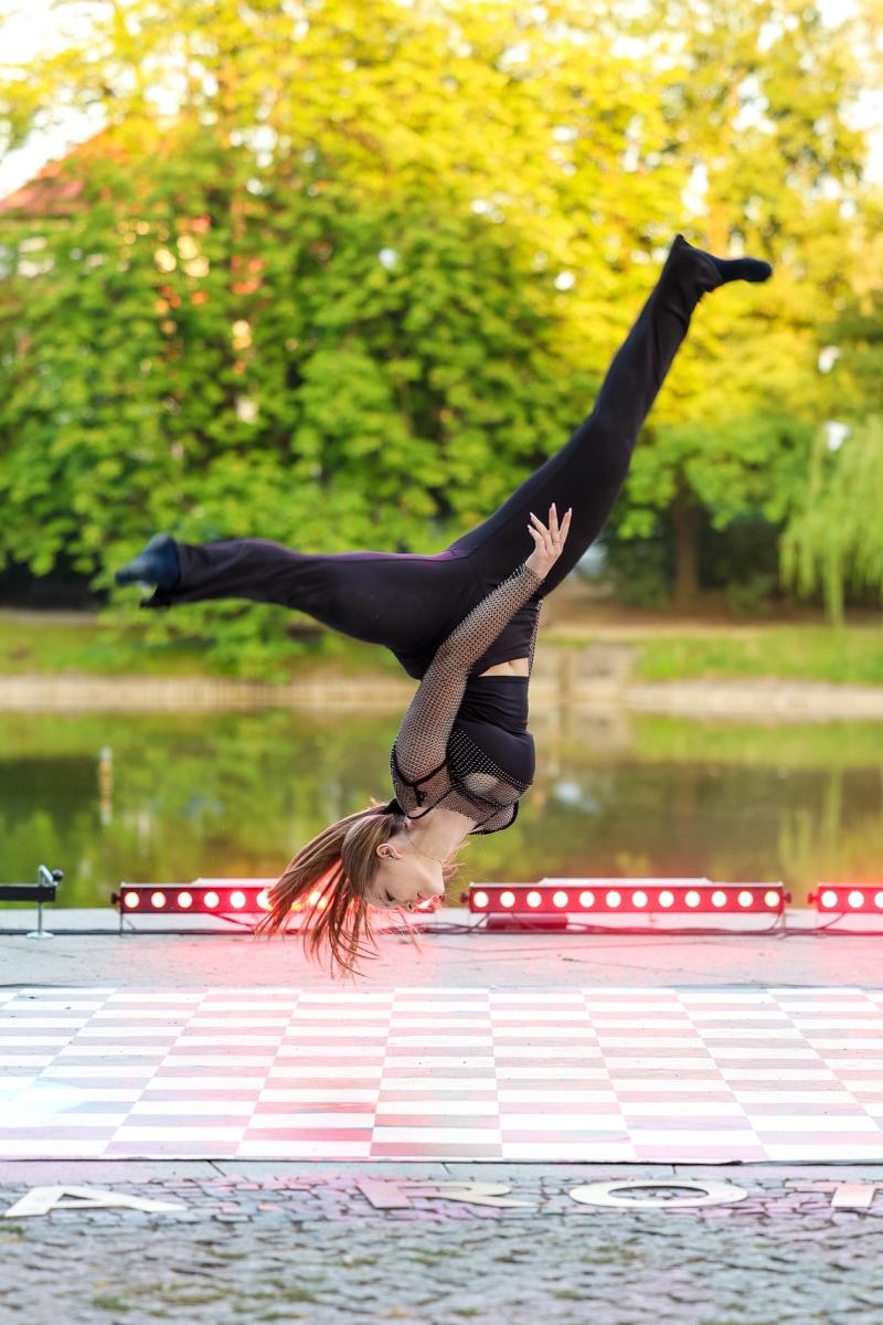 Zdjęcie w galerii na portalu naszraciborz.pl: Potańcówka w Parku Roth na BIS! Raciborskie Centrum Kultury podsumowało polsko-czeski projekt INTERREG wiadomości z regionu