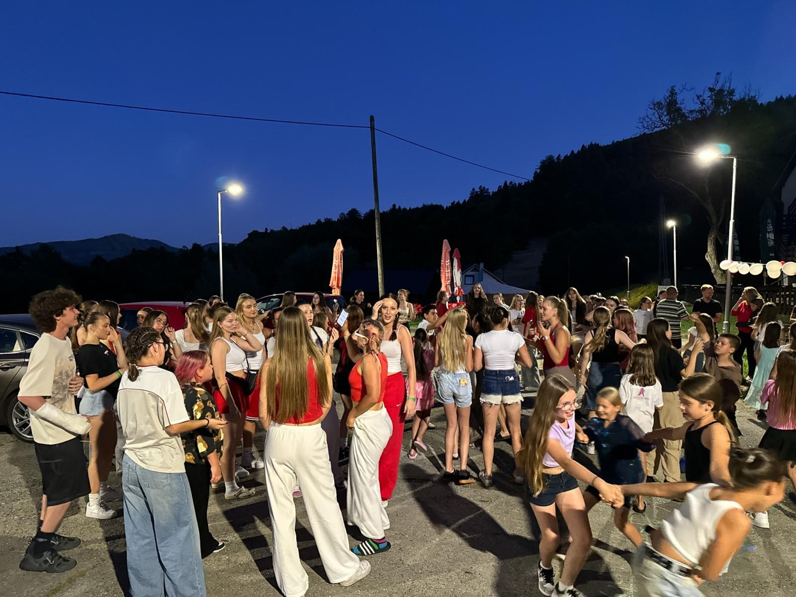 Zdjęcie w galerii na portalu naszraciborz.pl: Potańcówka w Parku Roth na BIS! Raciborskie Centrum Kultury podsumowało polsko-czeski projekt INTERREG wiadomości z regionu