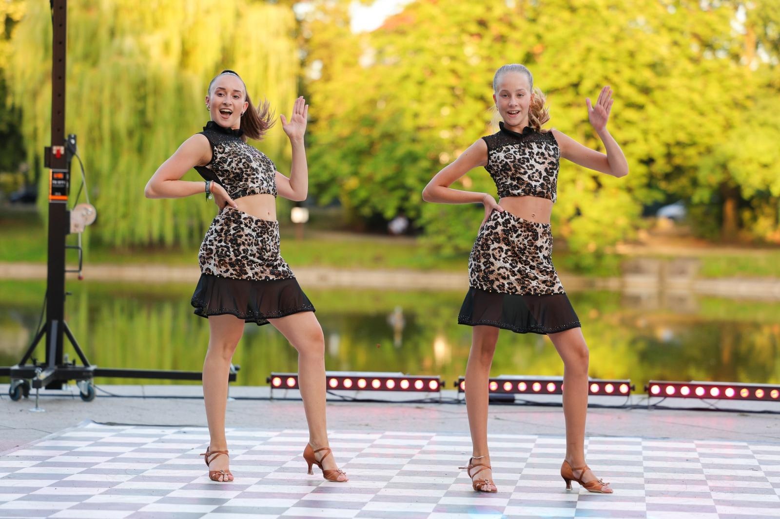 Zdjęcie w galerii na portalu naszraciborz.pl: Potańcówka w Parku Roth na BIS! Raciborskie Centrum Kultury podsumowało polsko-czeski projekt INTERREG wiadomości z regionu