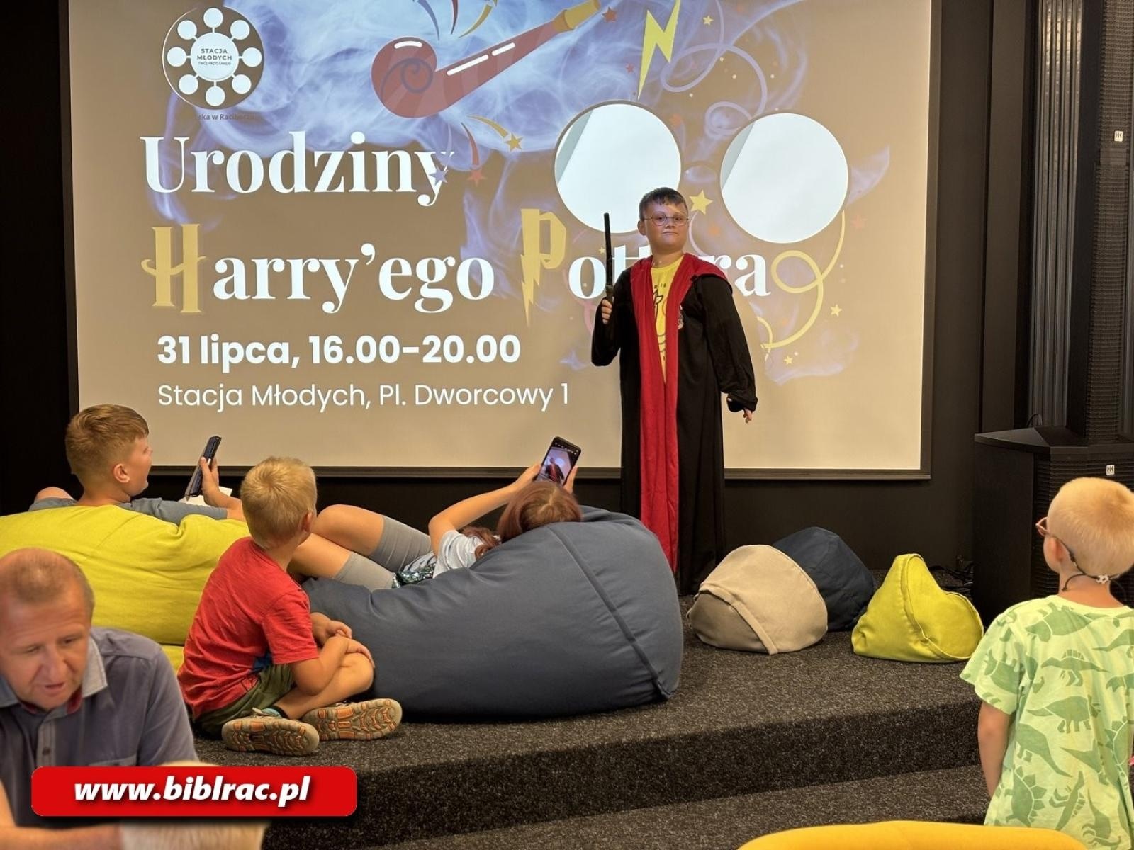 Zdjęcie w galerii na portalu naszraciborz.pl: Urodziny Harry’ego Pottera na Stacji Młodych! wiadomości z regionu
