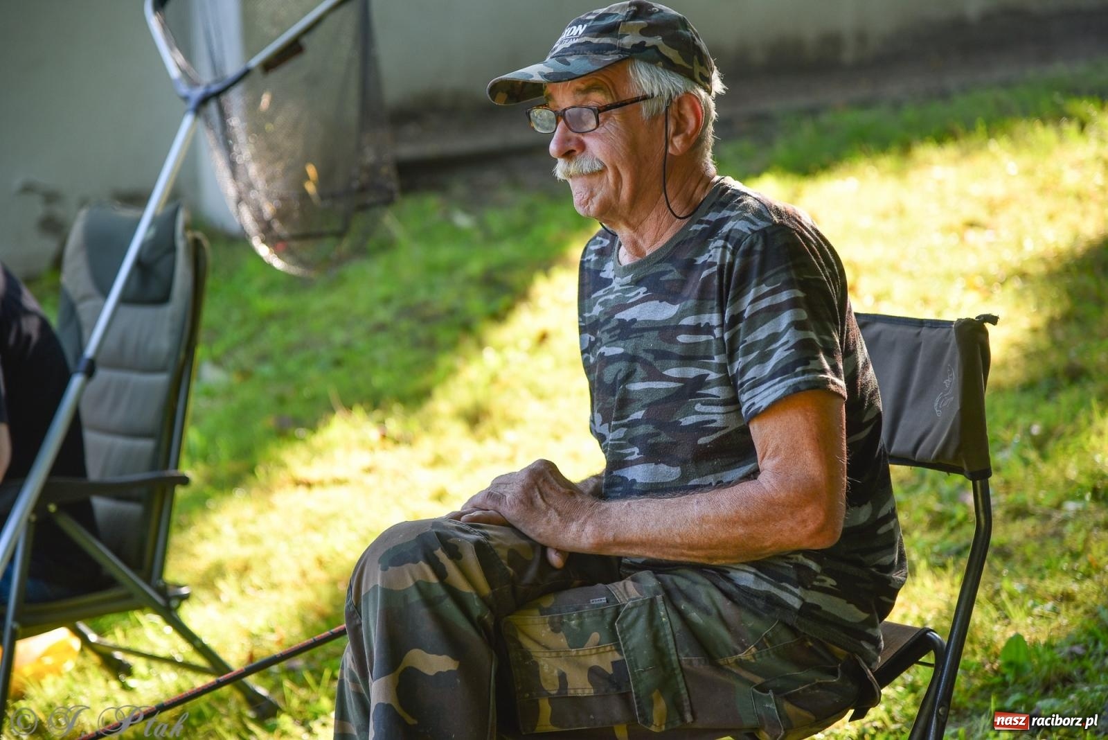 Zdjęcie w galerii na portalu naszraciborz.pl: Aż trudno uwierzyć, gdzie w Raciborzu złowiono tego szczupaka! wiadomości z regionu