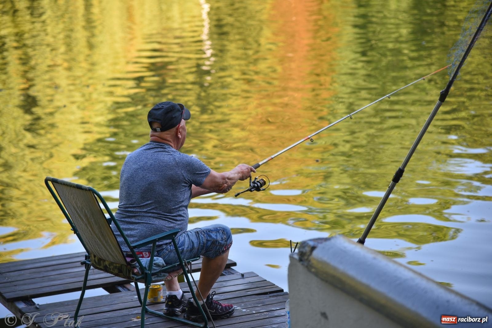 Zdjęcie w galerii na portalu naszraciborz.pl: Aż trudno uwierzyć, gdzie w Raciborzu złowiono tego szczupaka! wiadomości z regionu