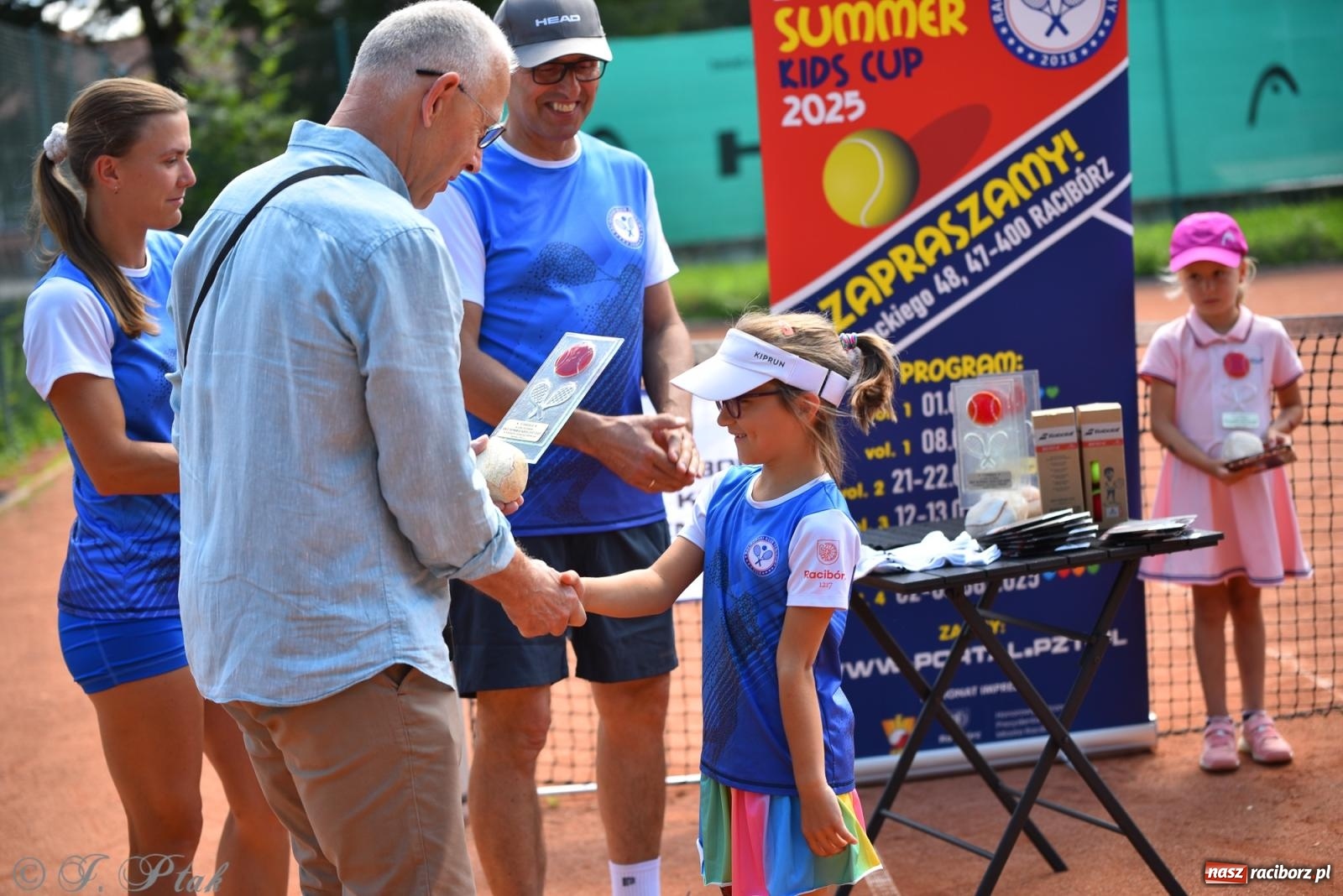 Zdjęcie w galerii na portalu naszraciborz.pl: Młodzi tenisiści walczyli o puchar lata. Finał Summer Kids Cup 2025 w Raciborzu wiadomości z regionu